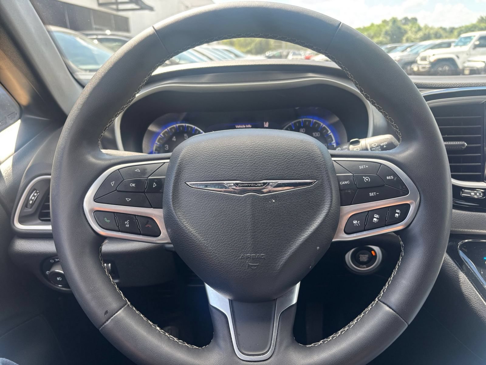 Thumbnail: 2025 Chrysler Pacifica - 29