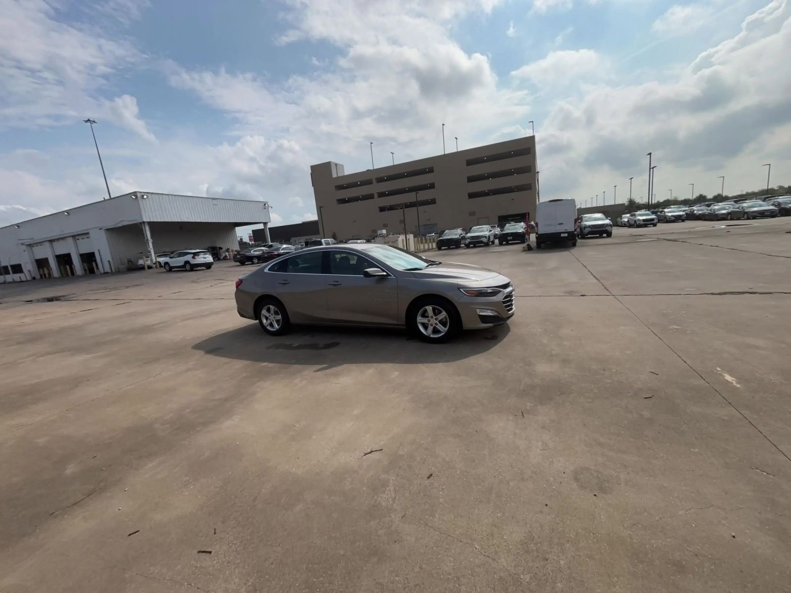 Thumbnail: 2024 Chevrolet Malibu - 16