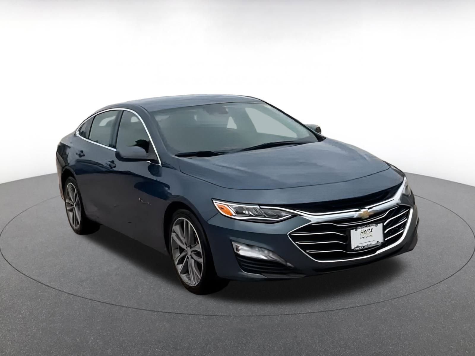 Thumbnail: 2024 Chevrolet Malibu - 3