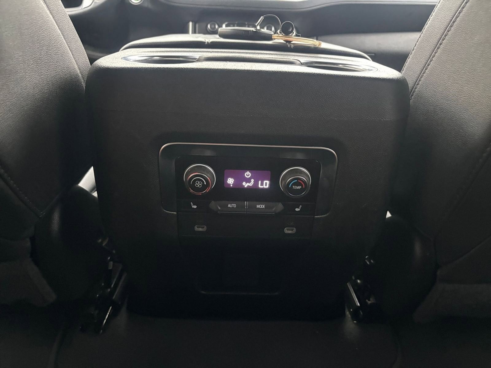 Thumbnail: 2024 Chevrolet Tahoe - 24