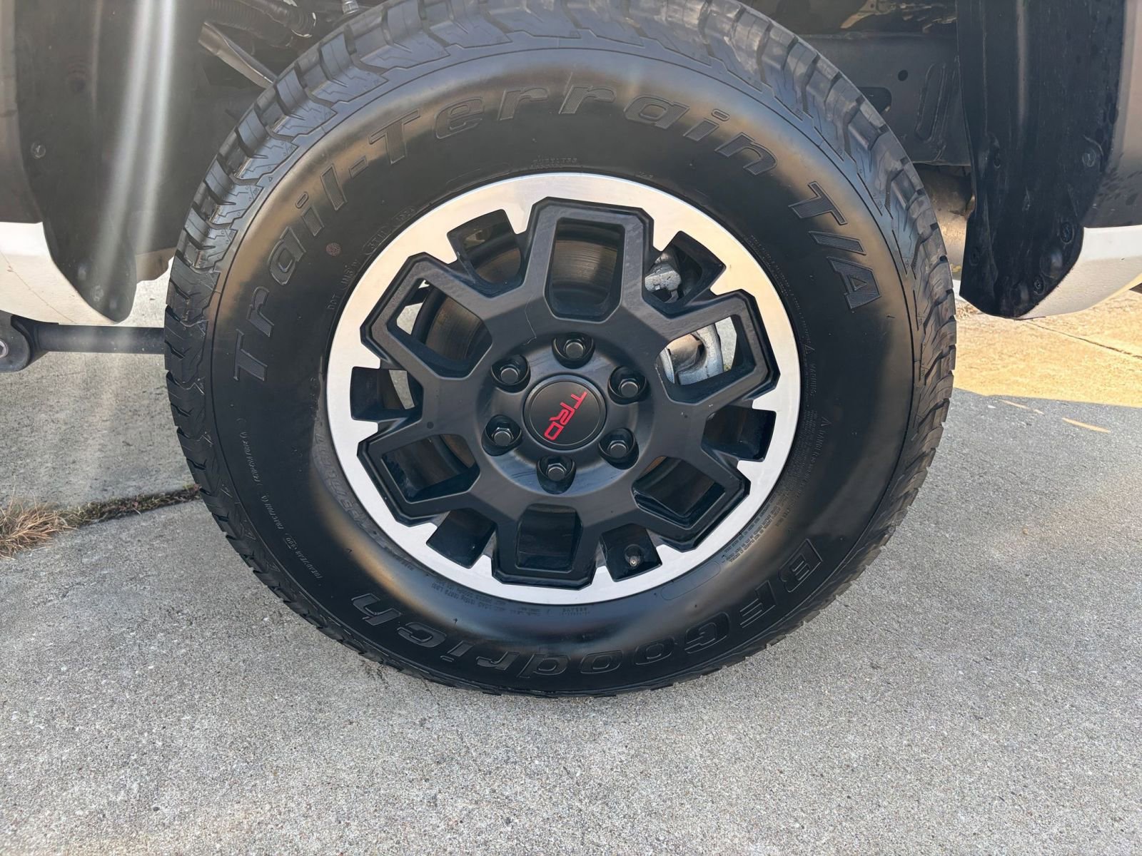 Thumbnail: 2024 Toyota Tacoma - 28