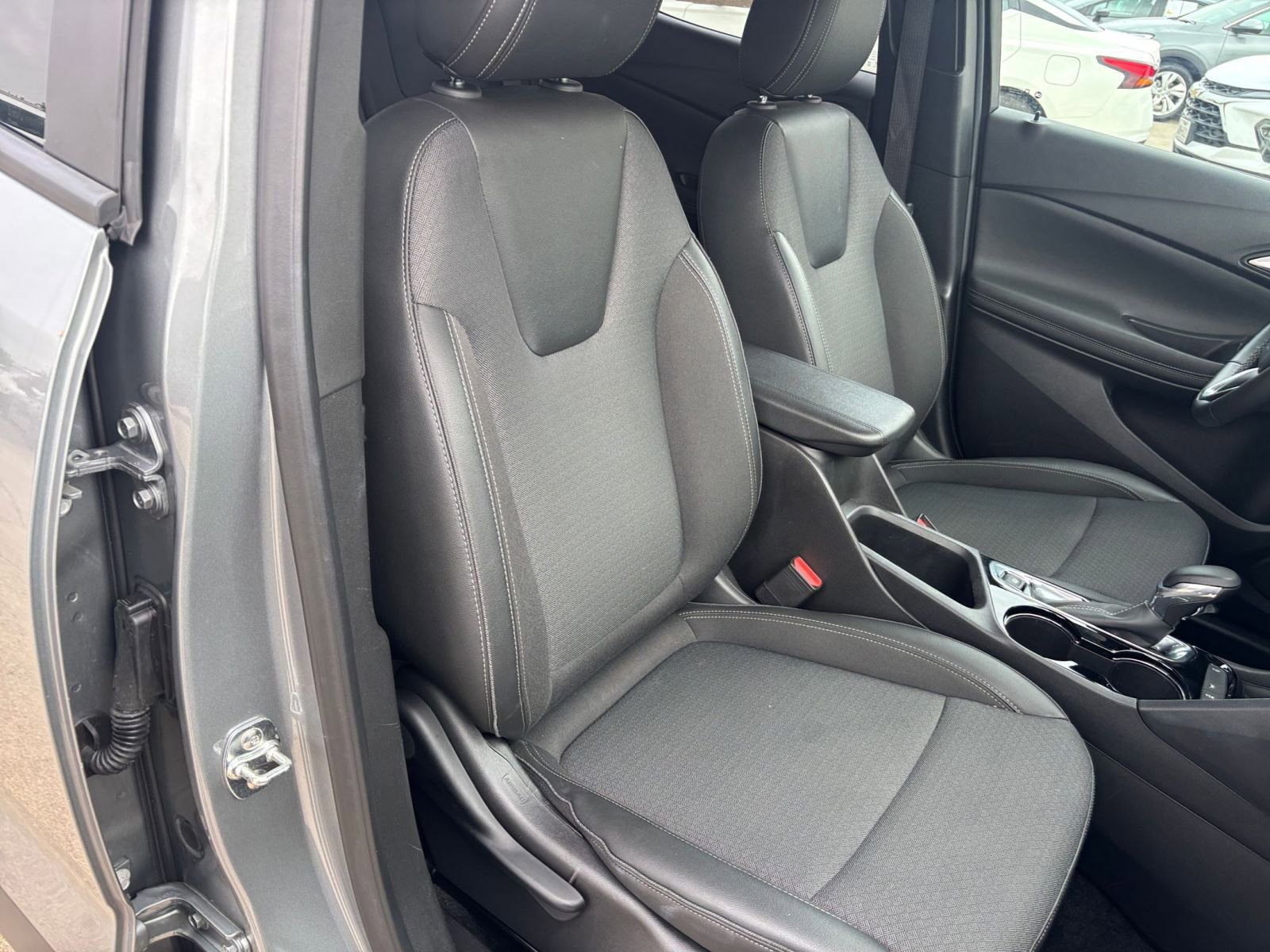 Thumbnail: 2025 Buick Encore GX - 35