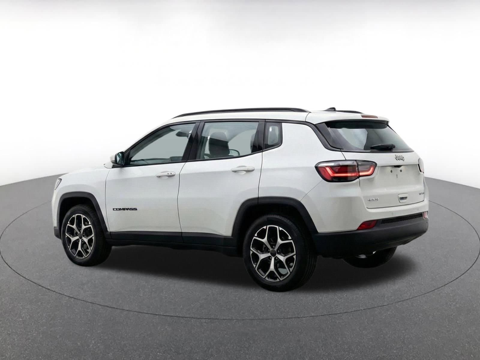 Thumbnail: 2025 Jeep Compass - 7