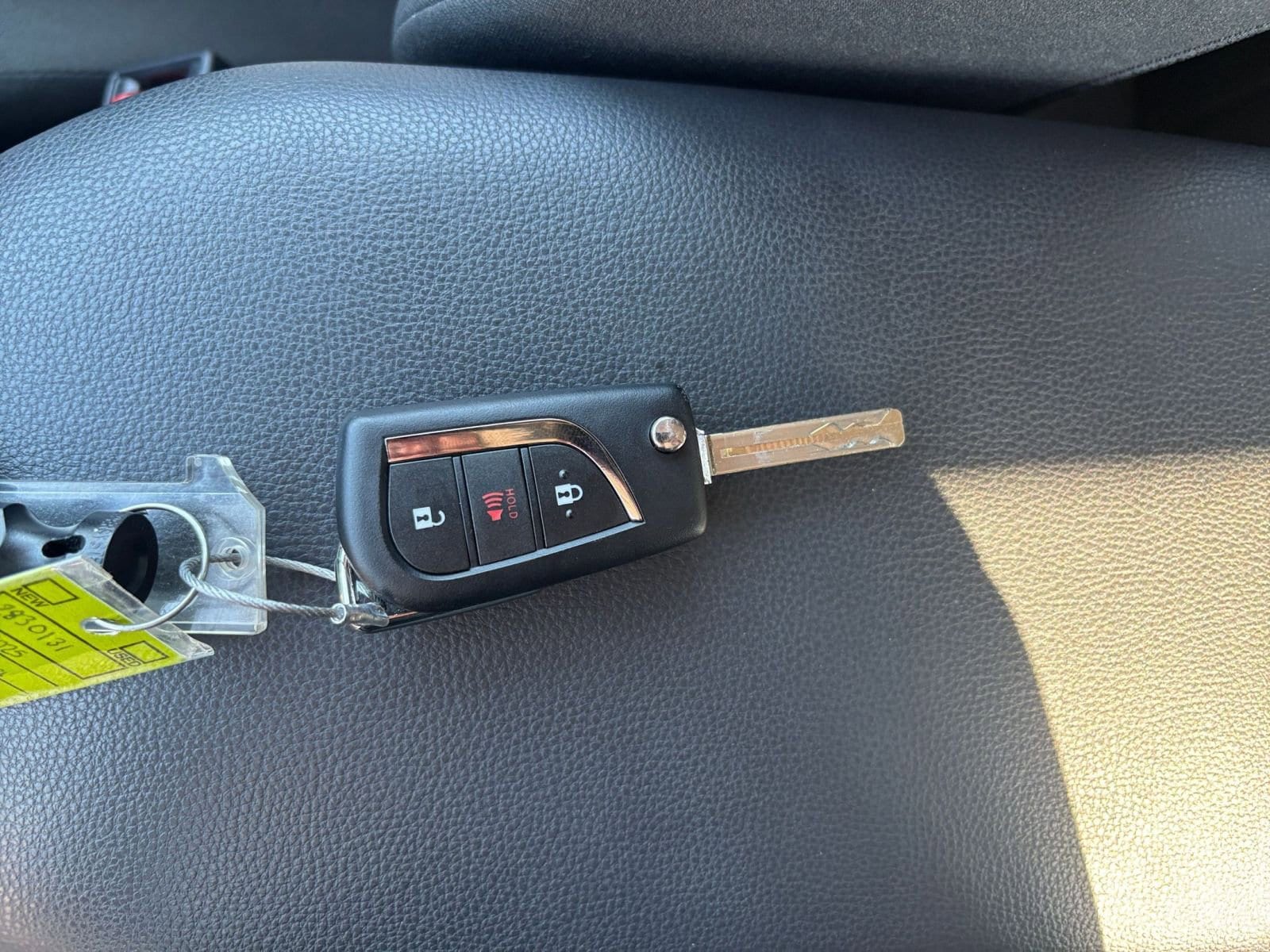 Thumbnail: 2025 Toyota RAV4 - 22