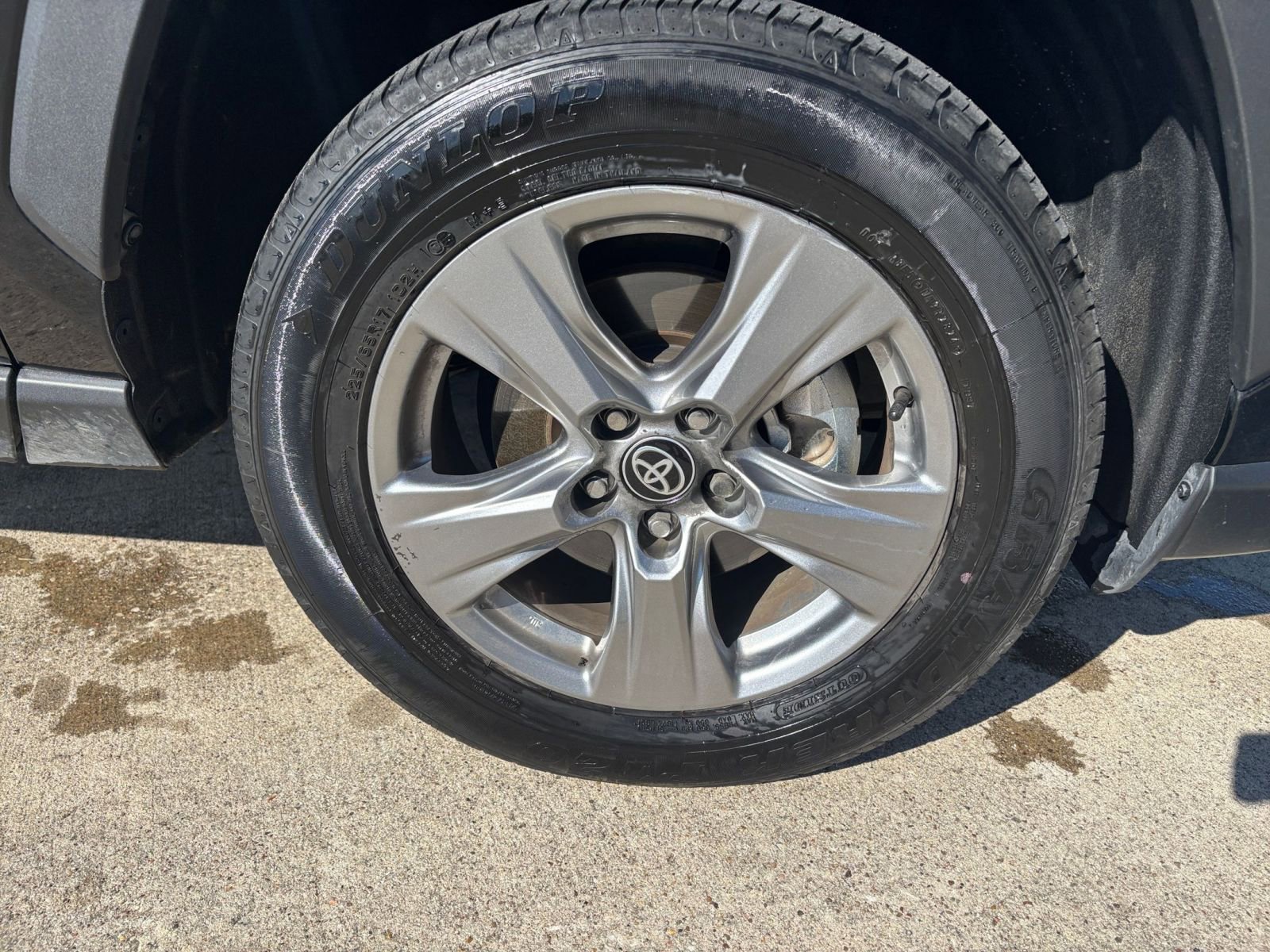 Thumbnail: 2025 Toyota RAV4 - 31