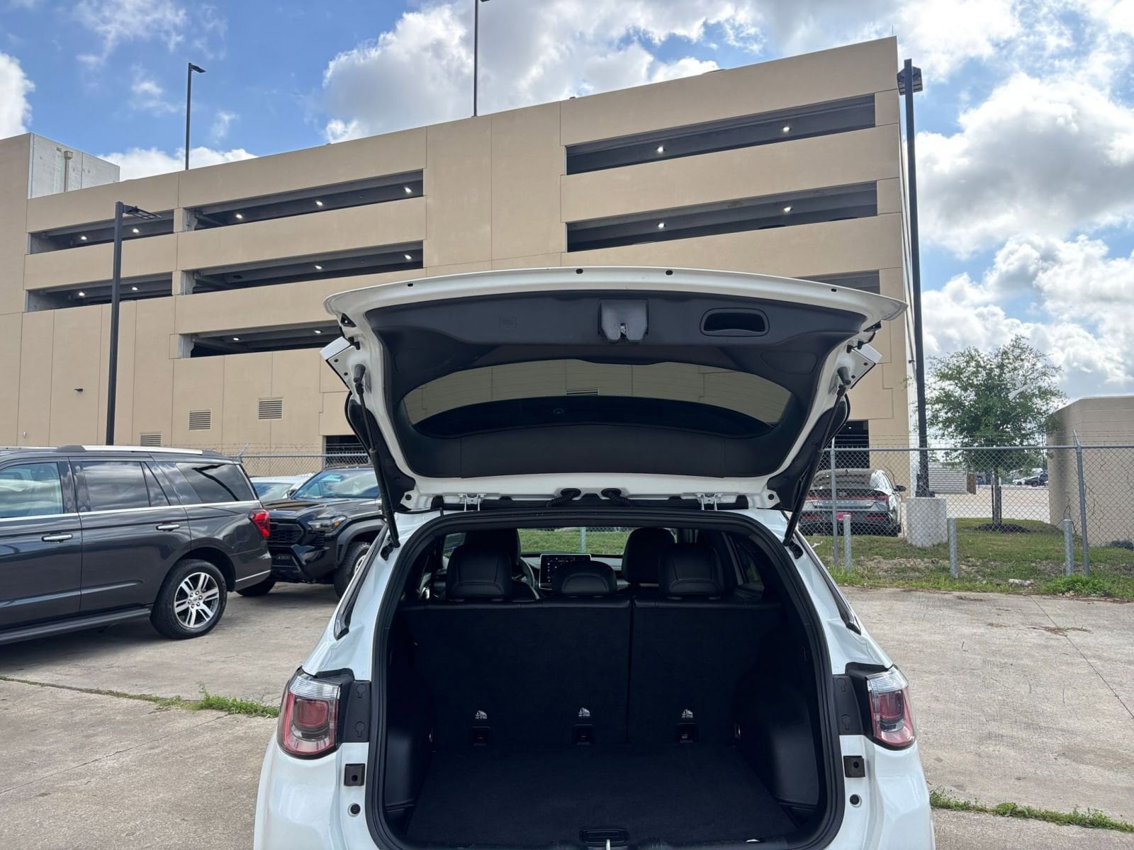 Thumbnail: 2025 Jeep Compass - 29
