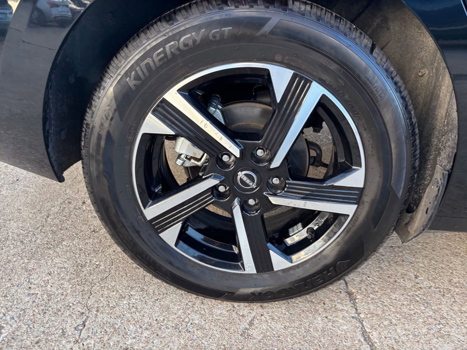 Thumbnail: 2025 Nissan Sentra - 28