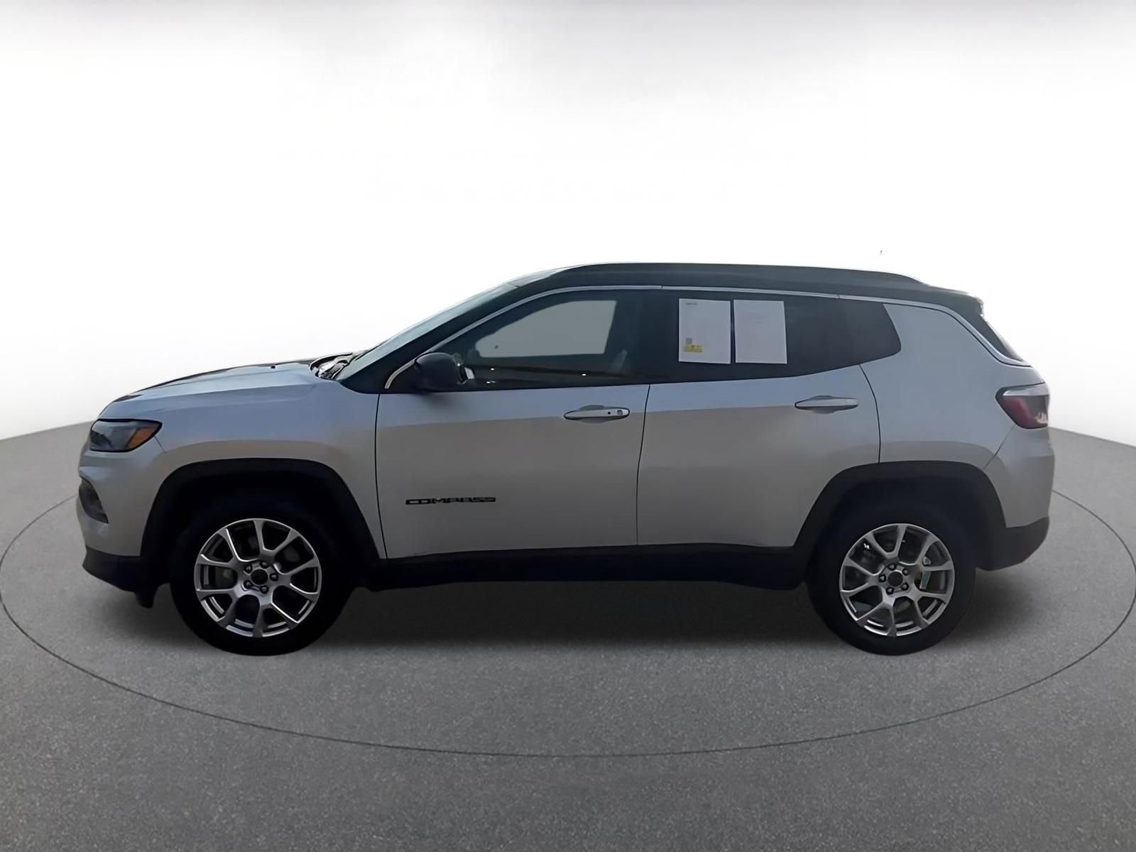 Thumbnail: 2025 Jeep Compass - 9