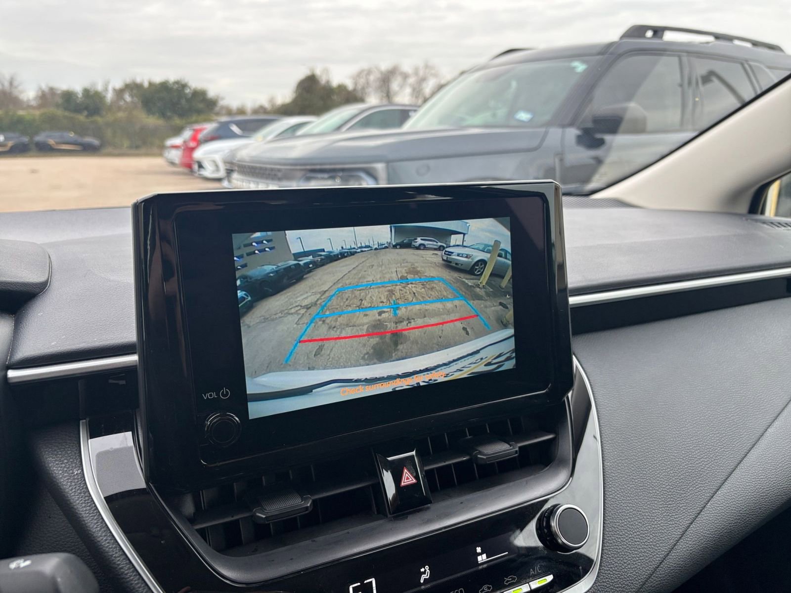 Thumbnail: 2025 Toyota Corolla - 17