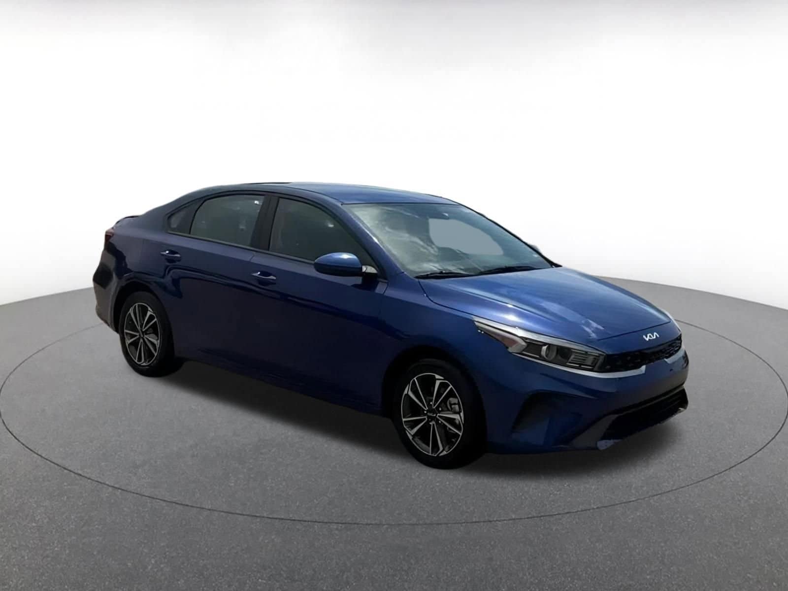 2024 Kia Forte LXS 2