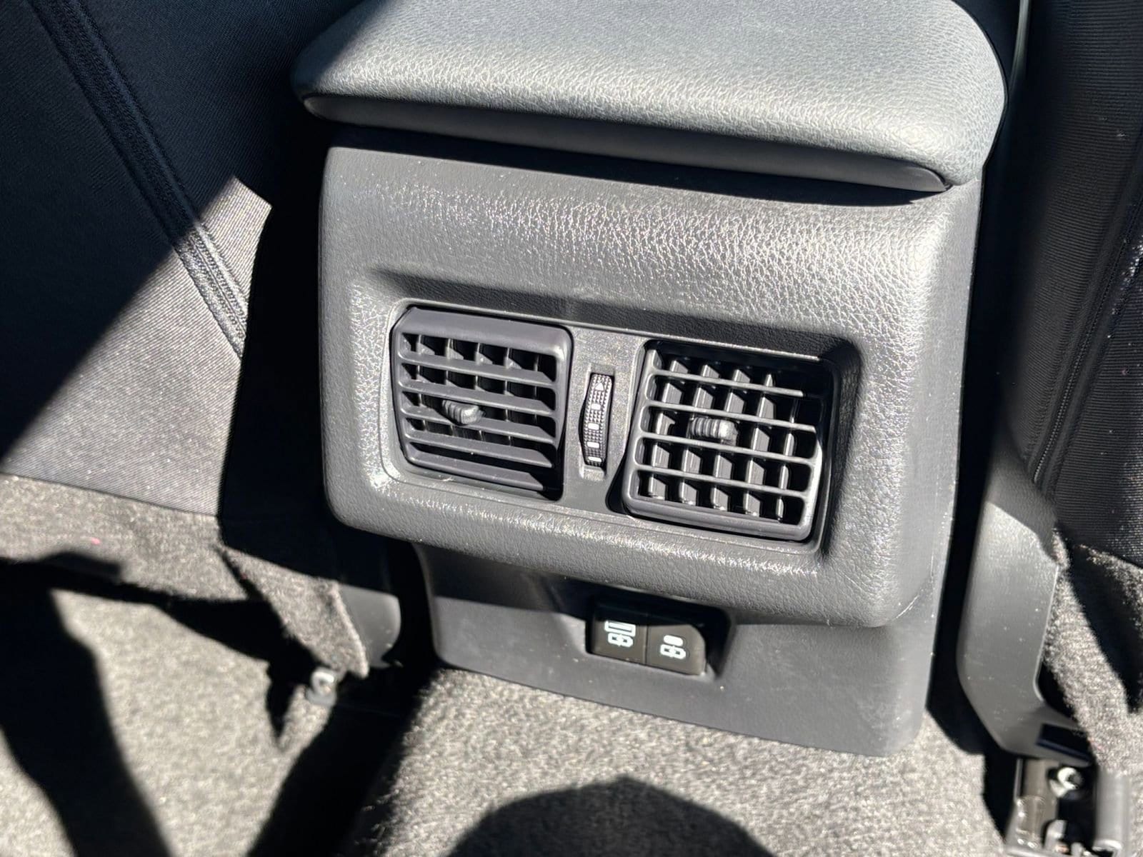 Thumbnail: 2025 Toyota Camry - 22