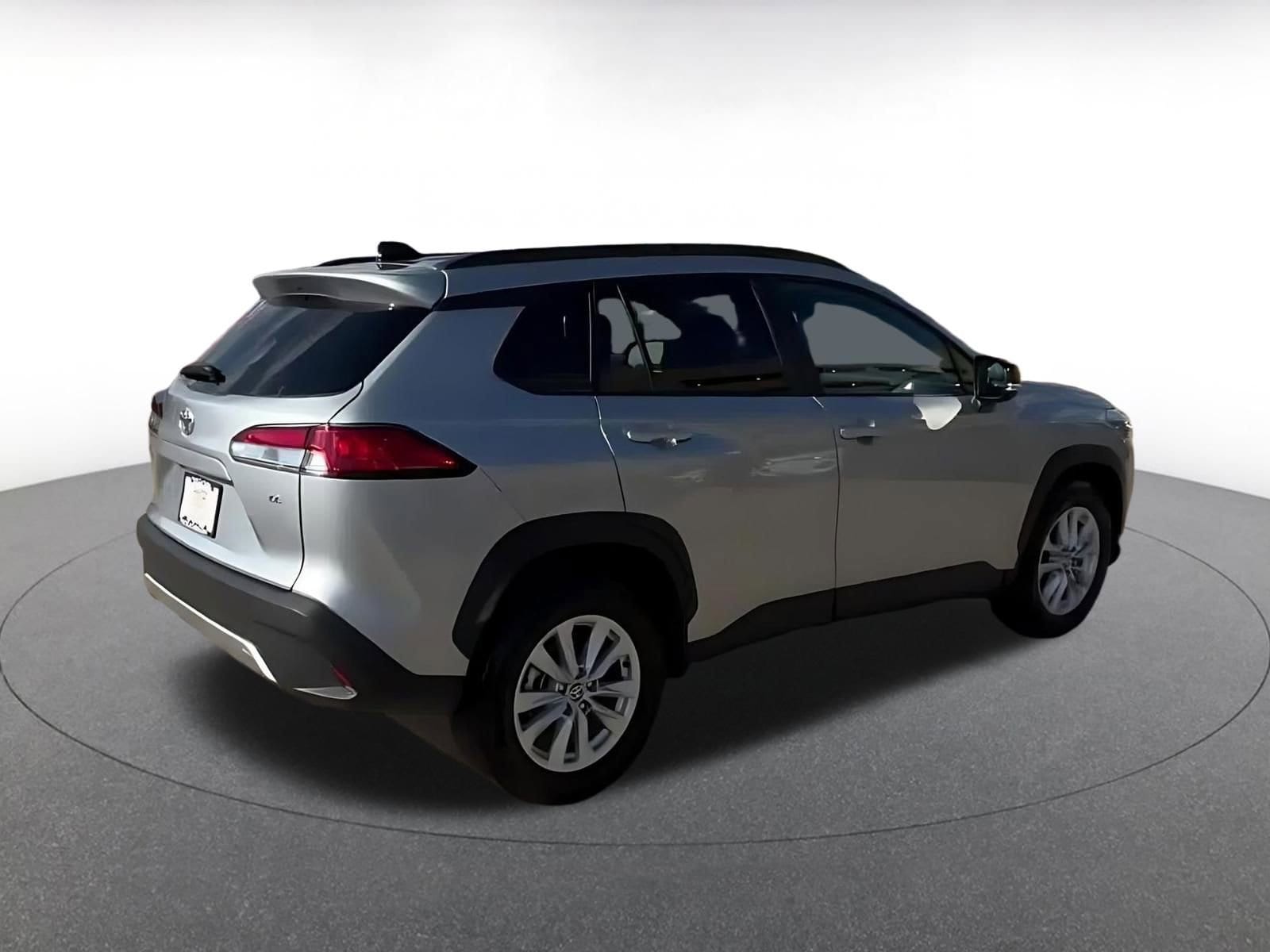 Thumbnail: 2025 Toyota Corolla Cross - 14