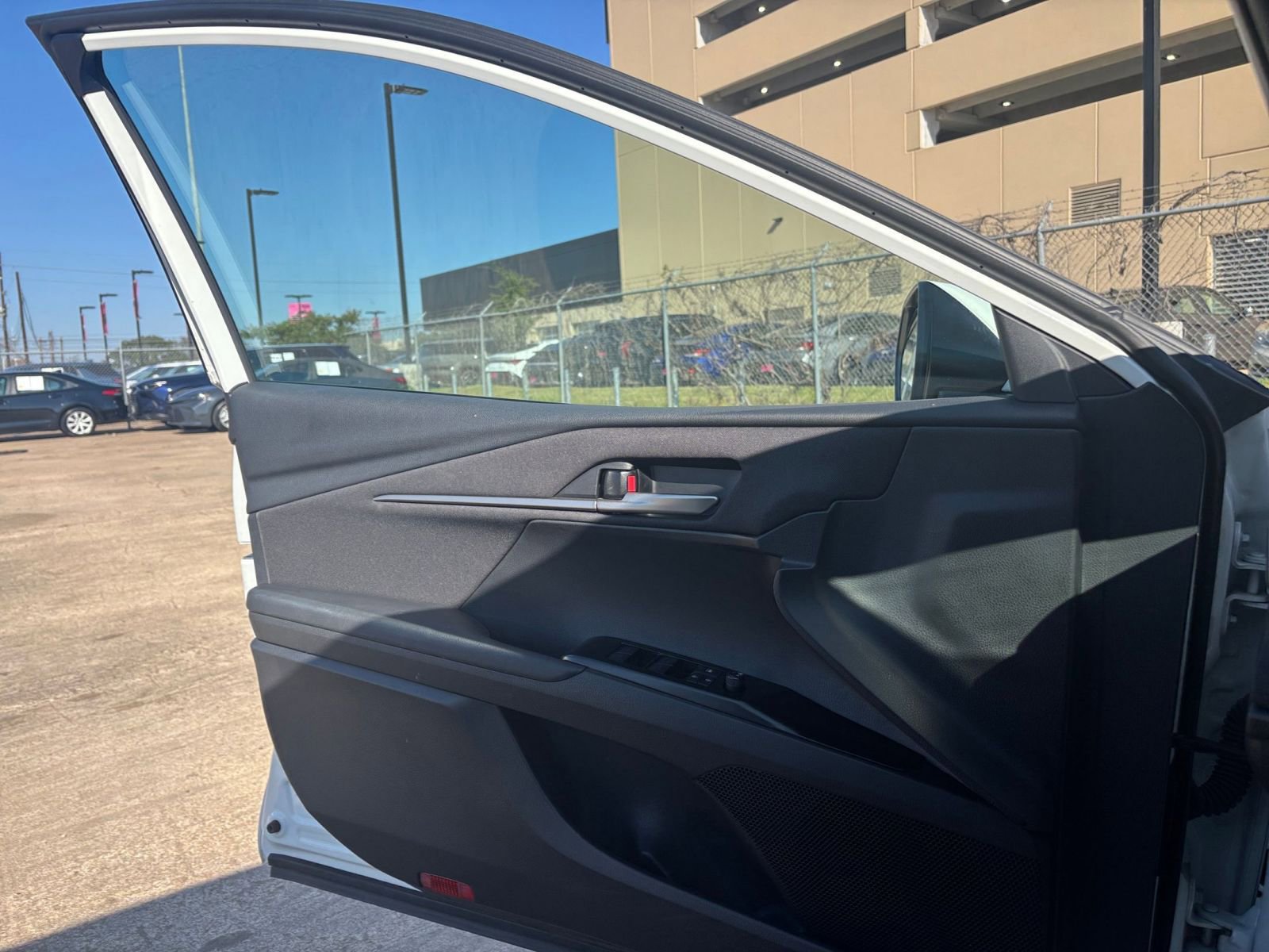 Thumbnail: 2025 Toyota Camry - 20