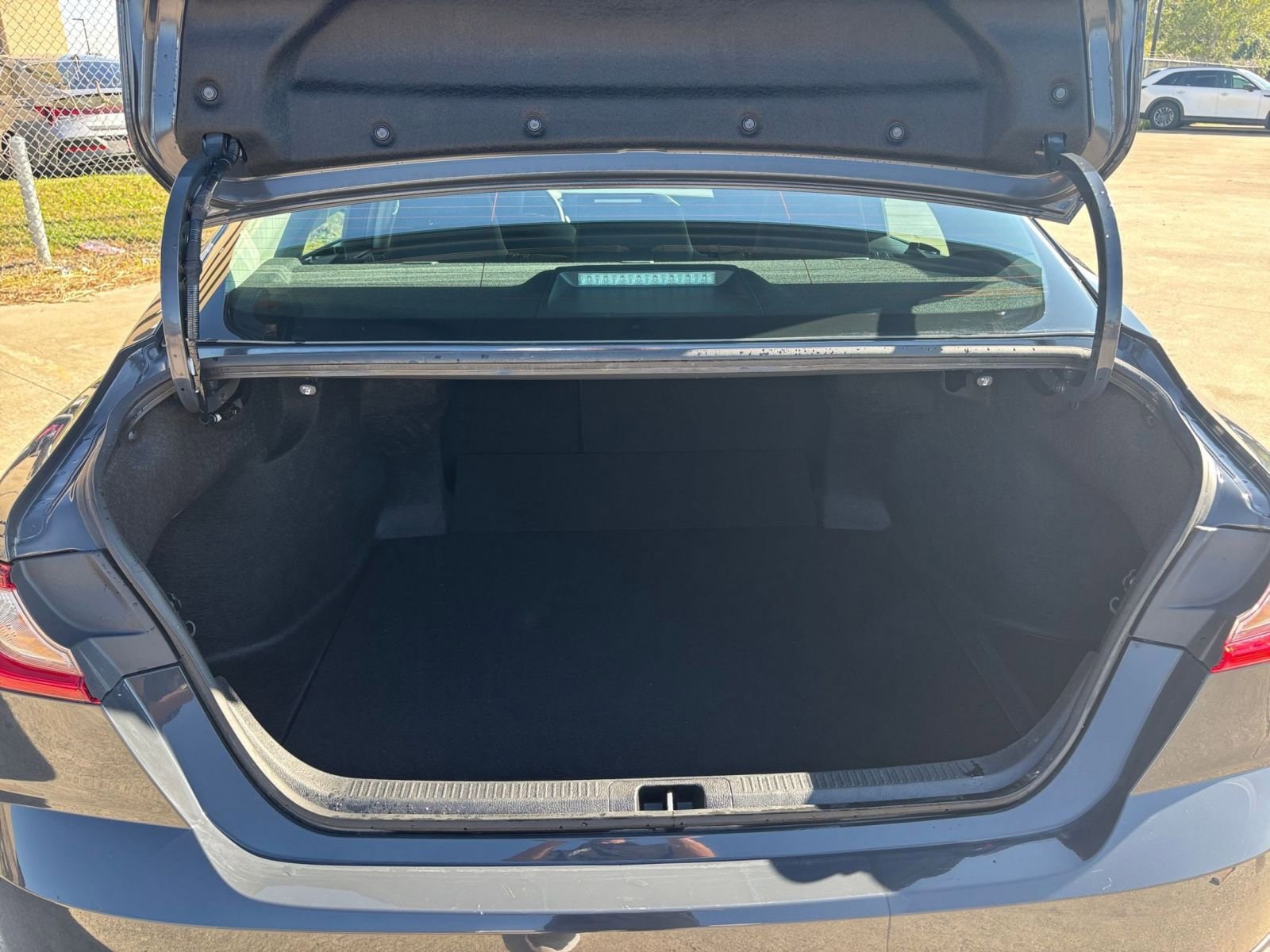 Thumbnail: 2025 Toyota Camry - 30