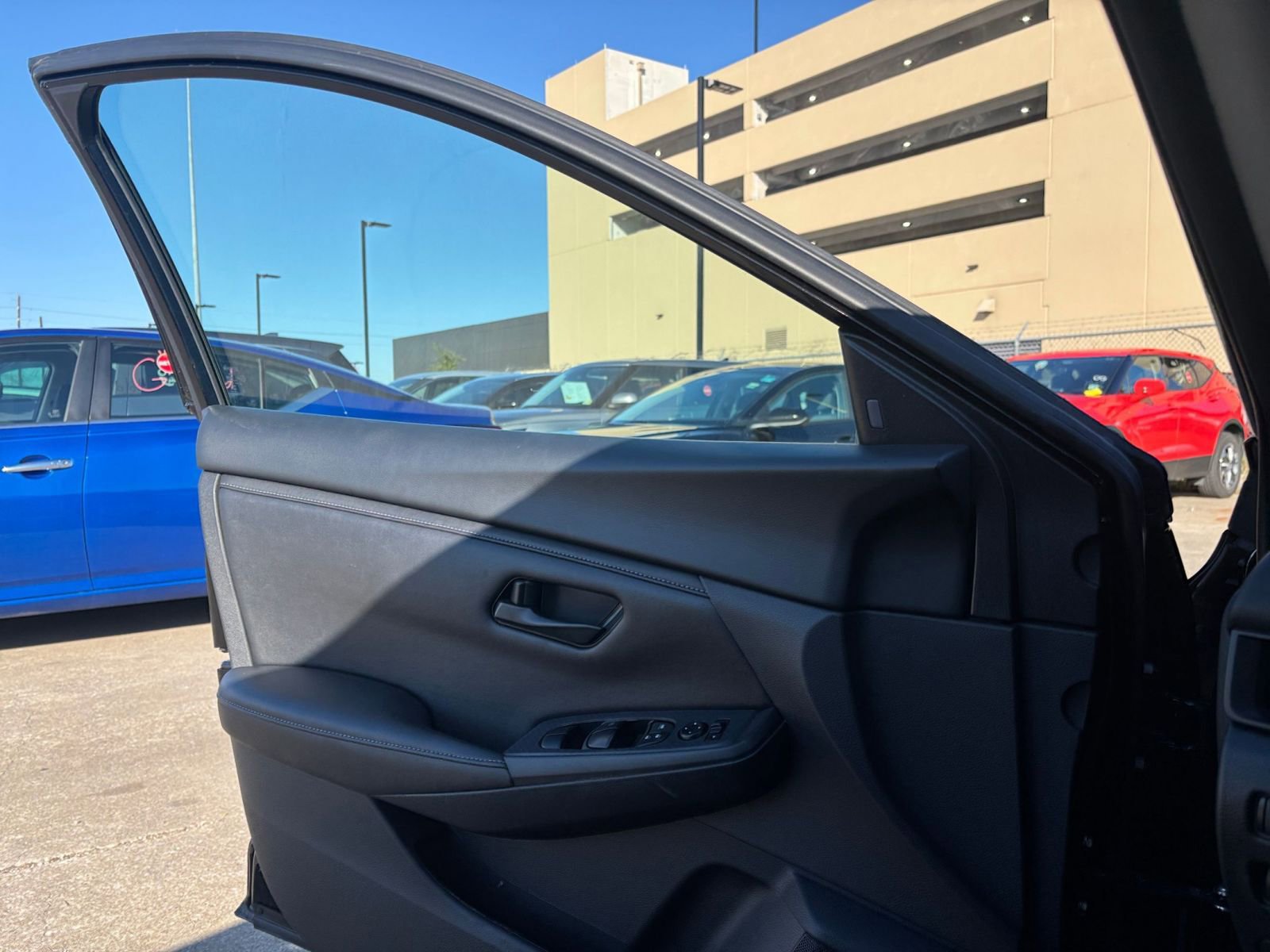 Thumbnail: 2025 Nissan Sentra - 18