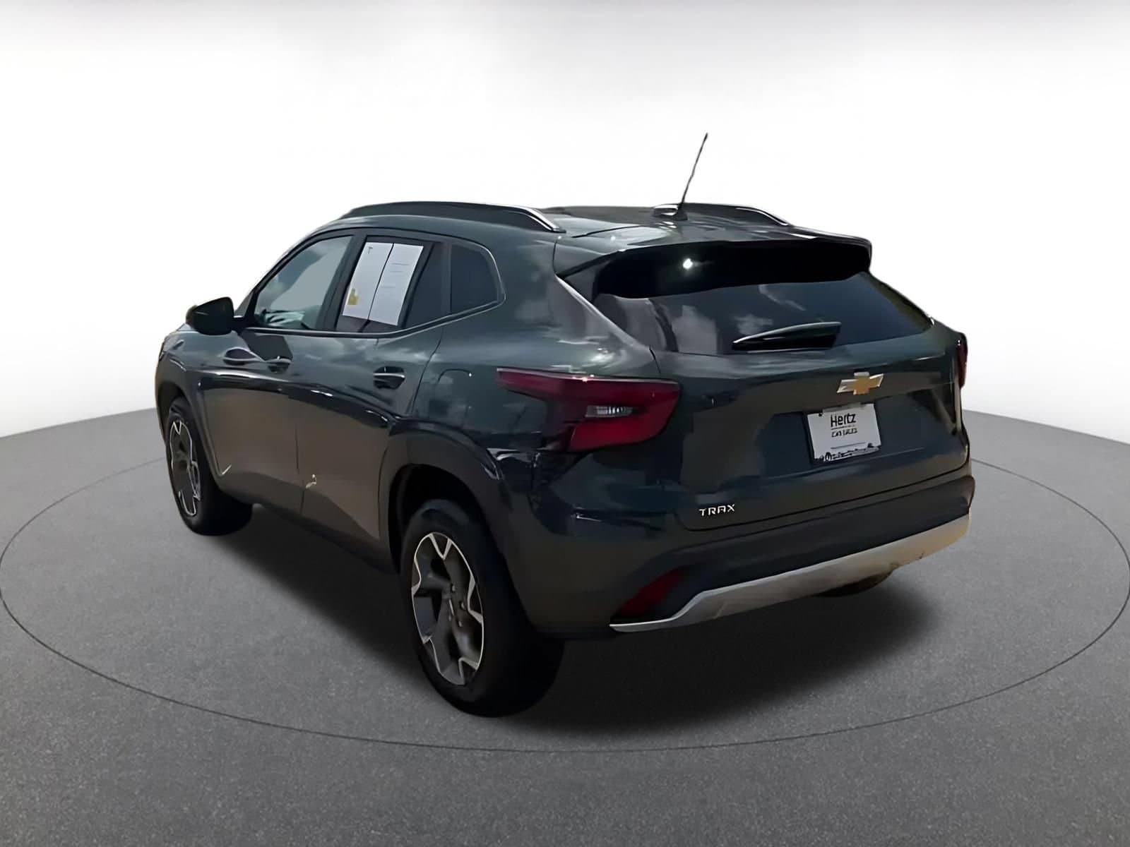 Thumbnail: 2025 Chevrolet Trax - 10