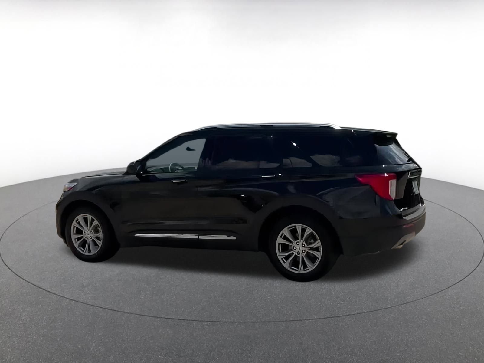 Thumbnail: 2024 Ford Explorer - 9