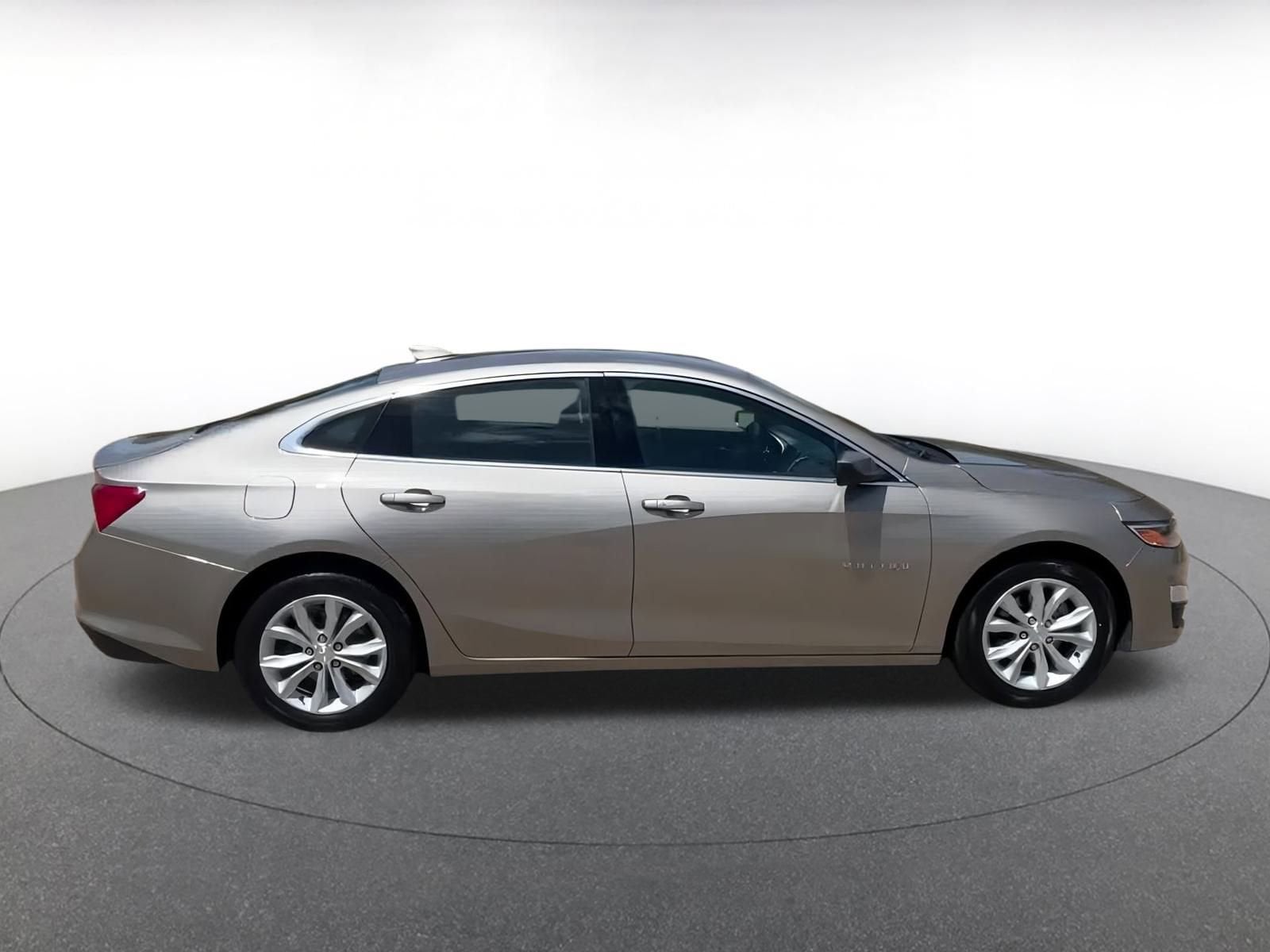 Thumbnail: 2024 Chevrolet Malibu - 16