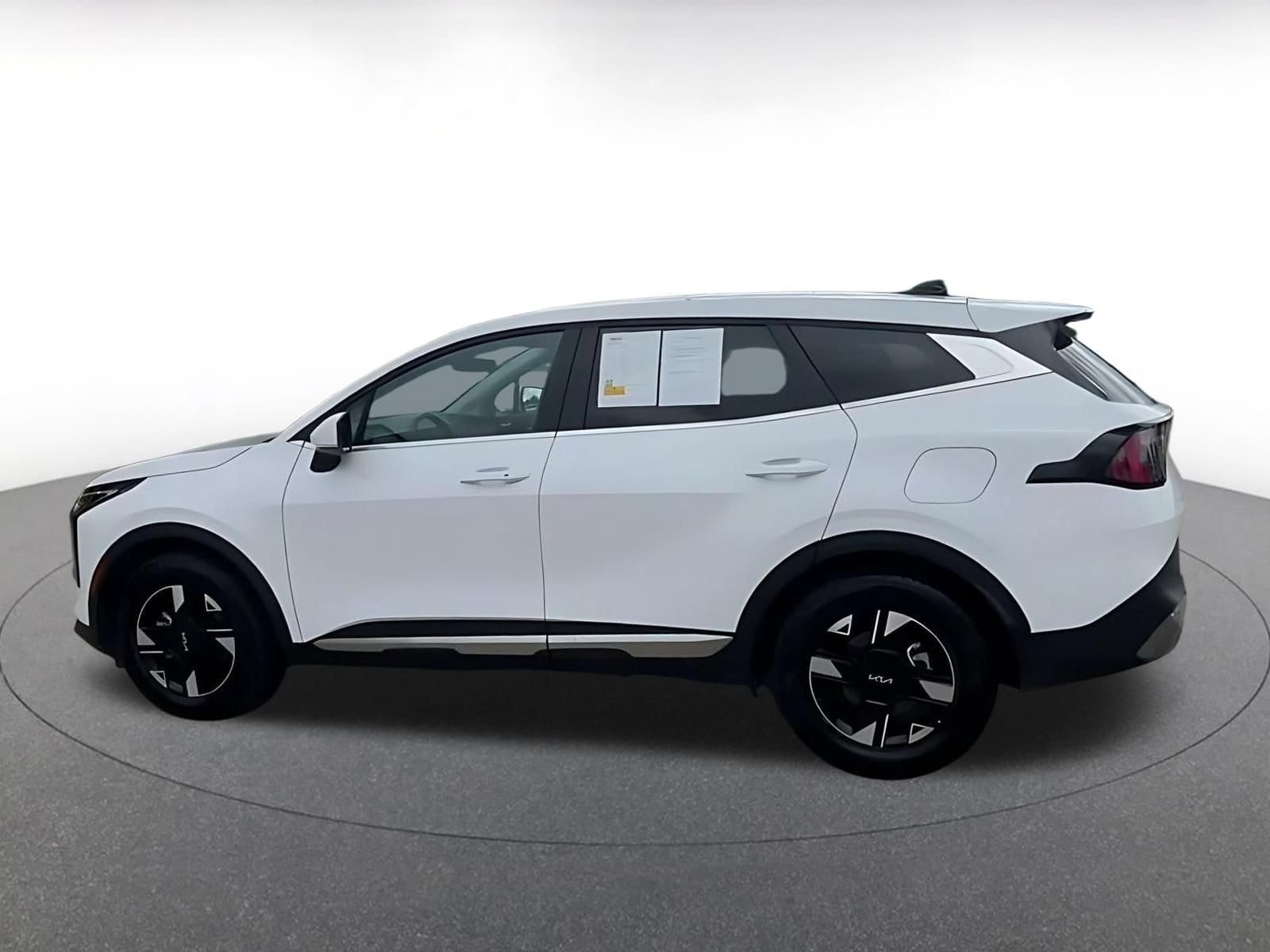 Thumbnail: 2026 Kia Sportage - 10