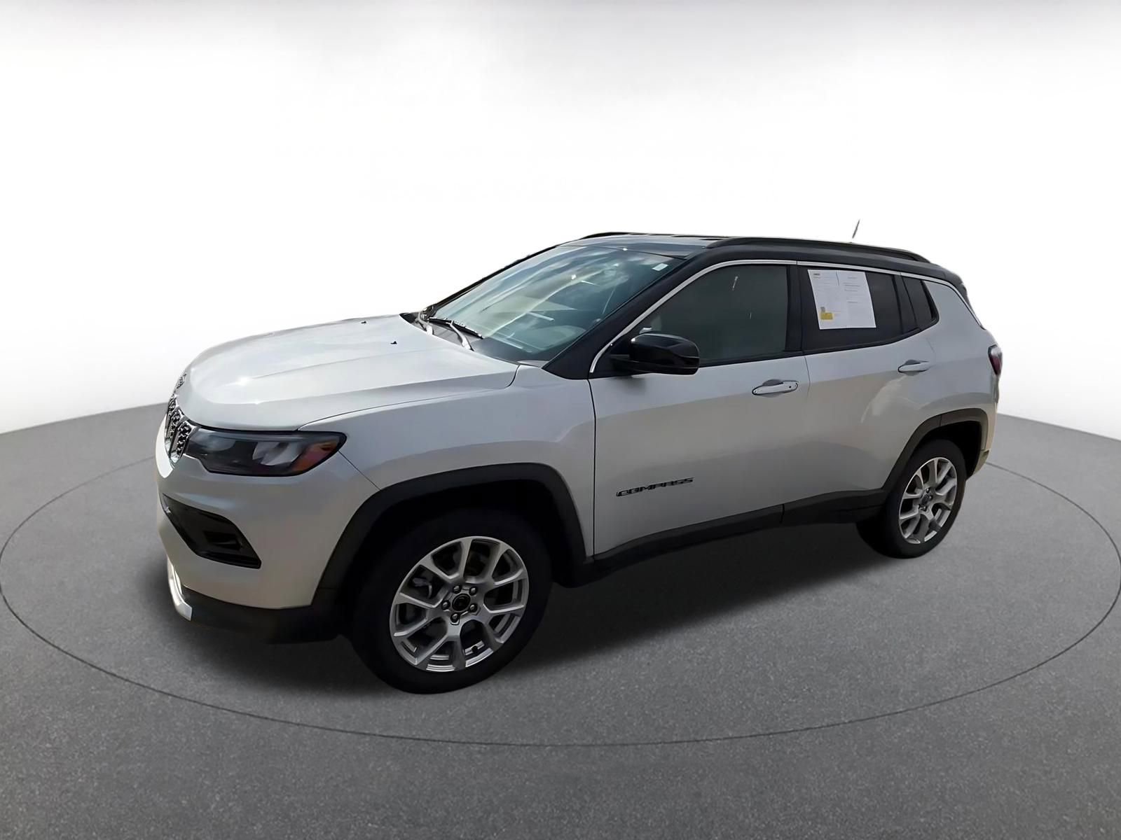 Thumbnail: 2025 Jeep Compass - 8