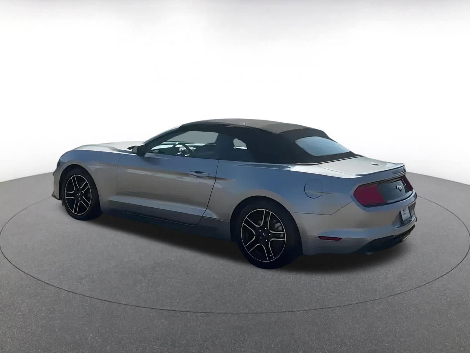 2023 Ford Mustang  8