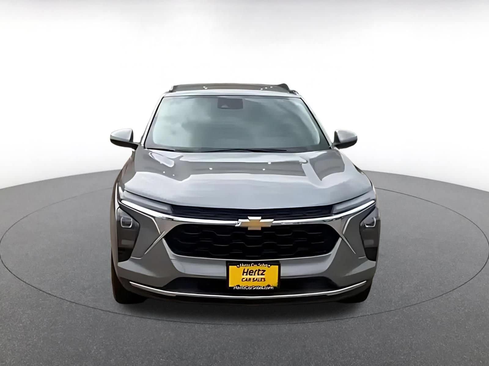 Thumbnail: 2025 Chevrolet Trax - 4