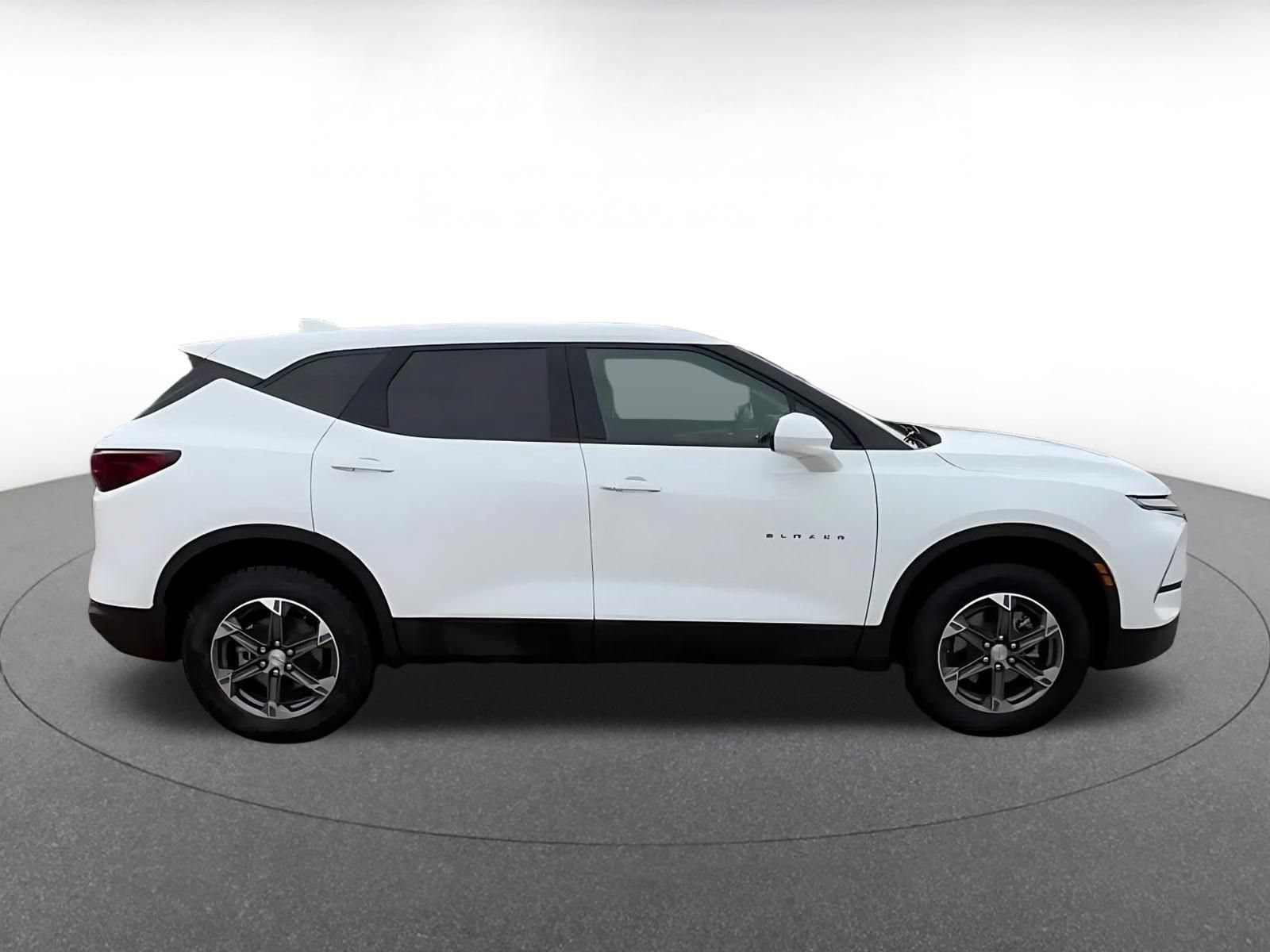 Thumbnail: 2025 Chevrolet Blazer - 15