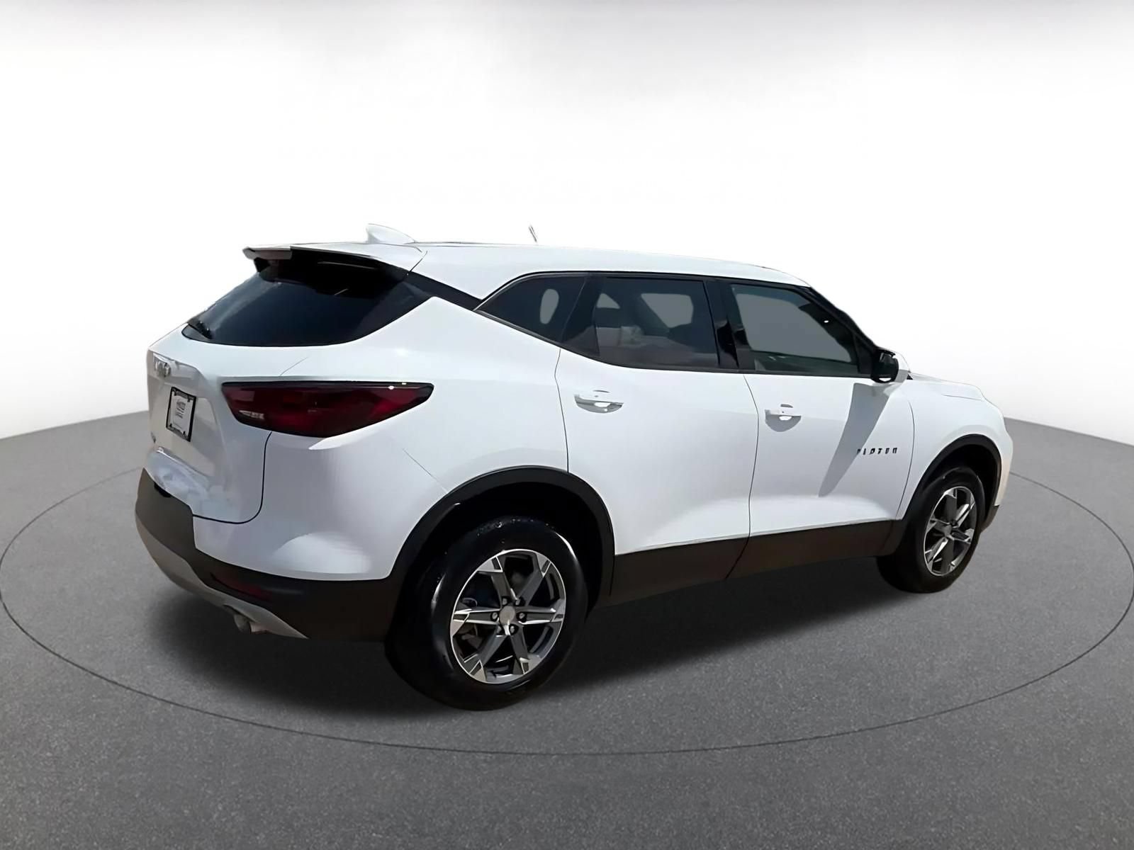 Thumbnail: 2026 Chevrolet Blazer - 13