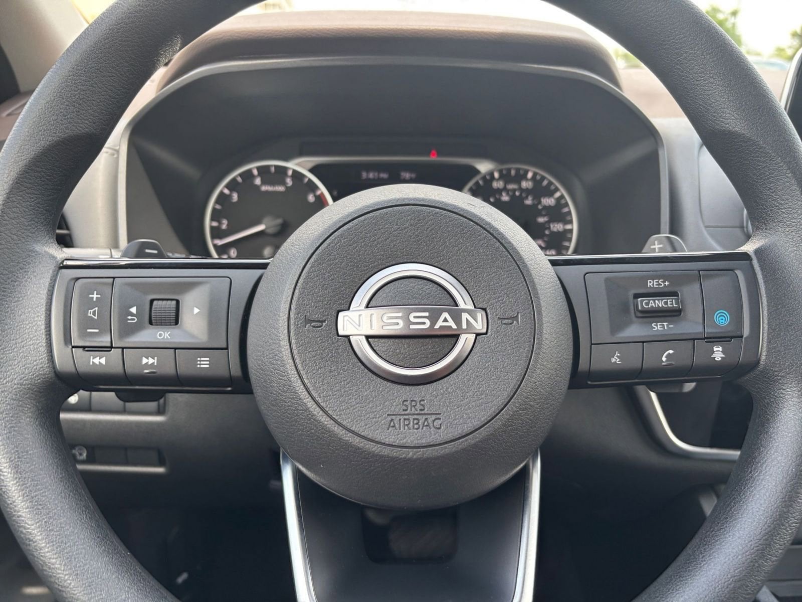 2023 Nissan Rogue SV 23