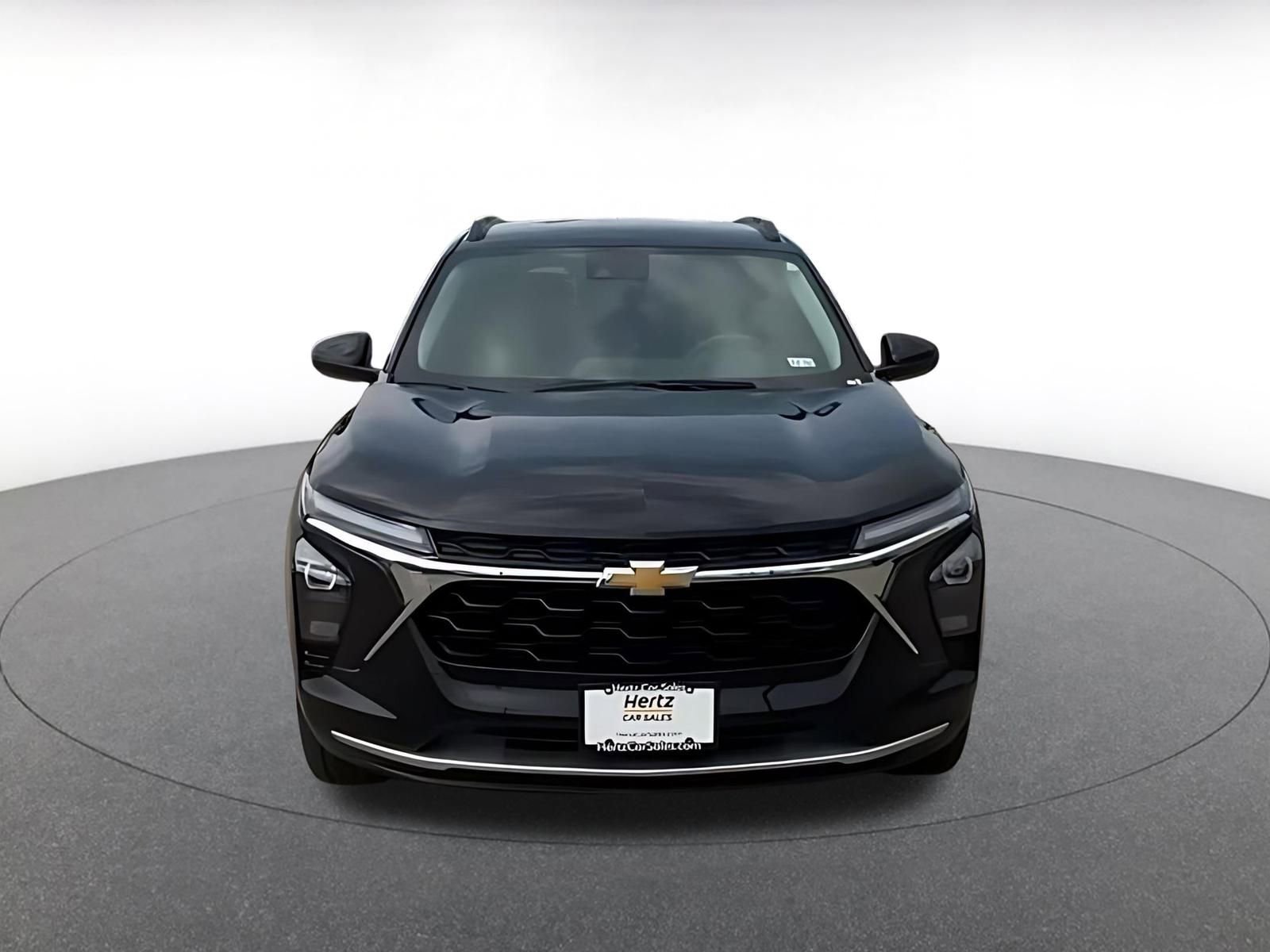 Thumbnail: 2025 Chevrolet Trax - 4