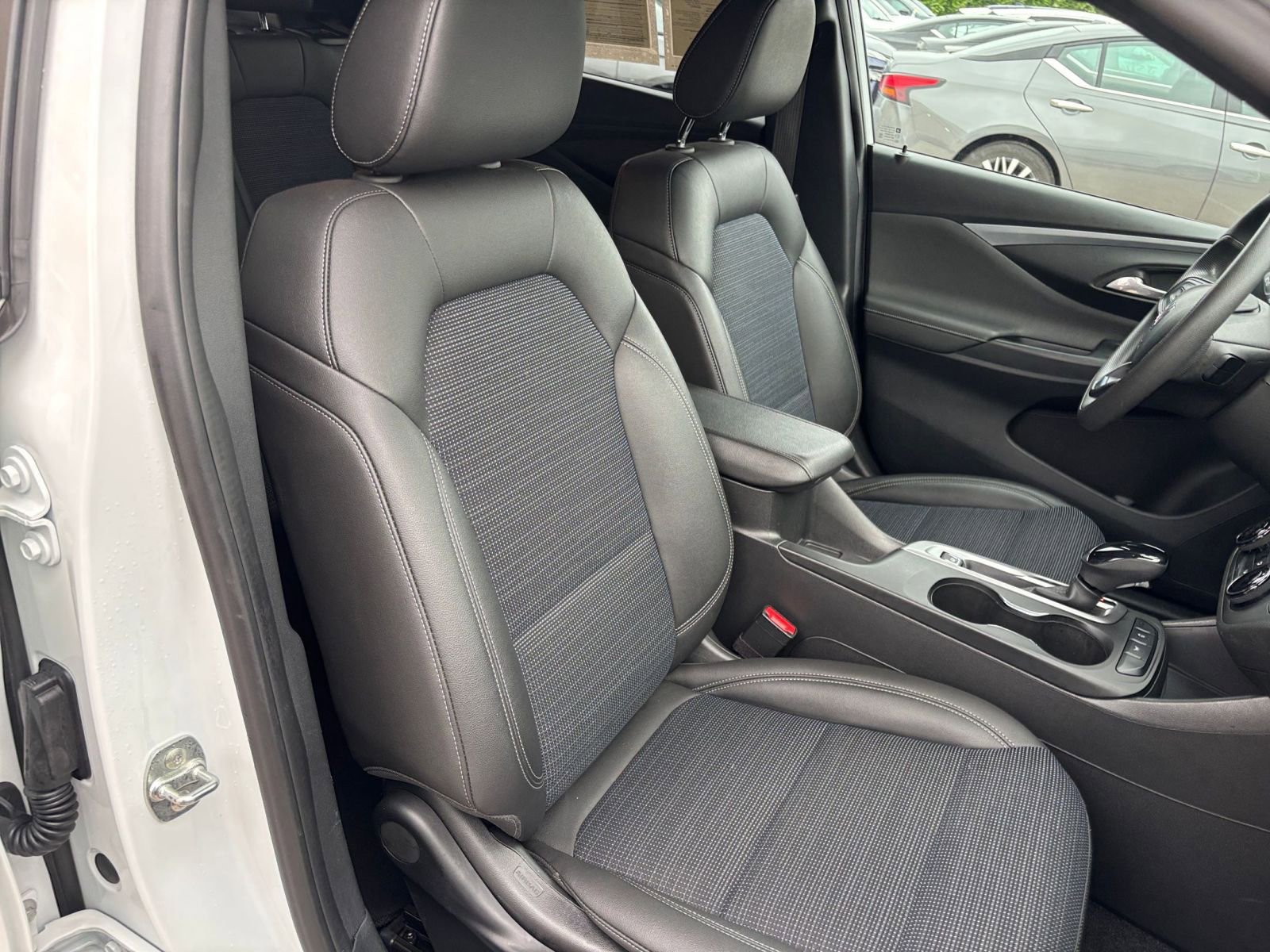 Thumbnail: 2025 Buick Envista - 35