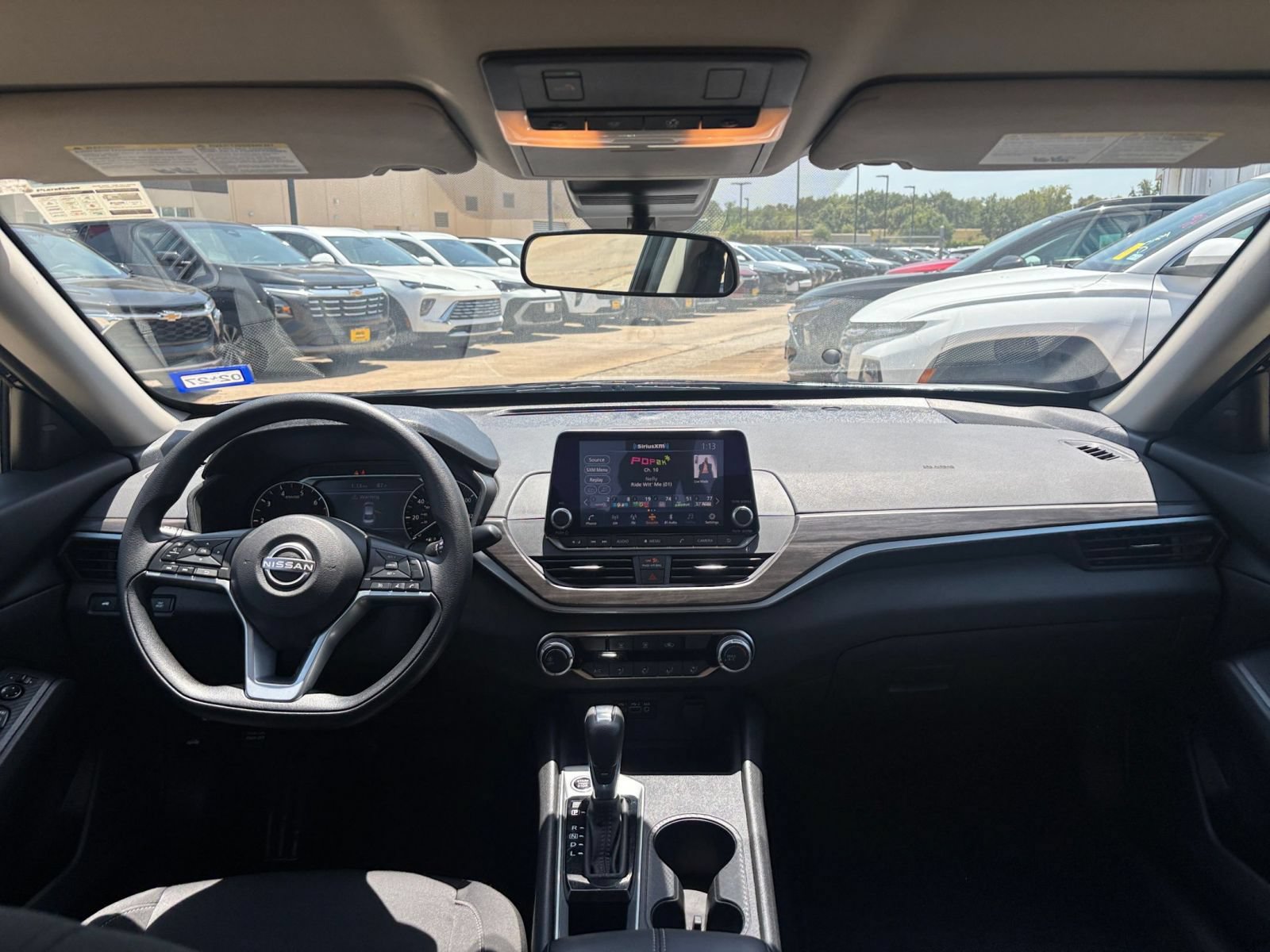 Thumbnail: 2025 Nissan Altima - 32
