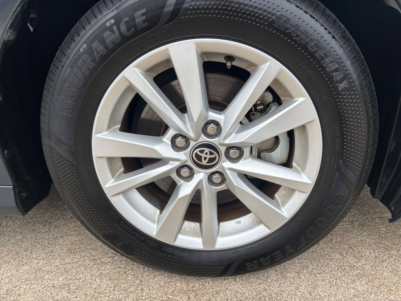 Thumbnail: 2025 Toyota Camry - 29