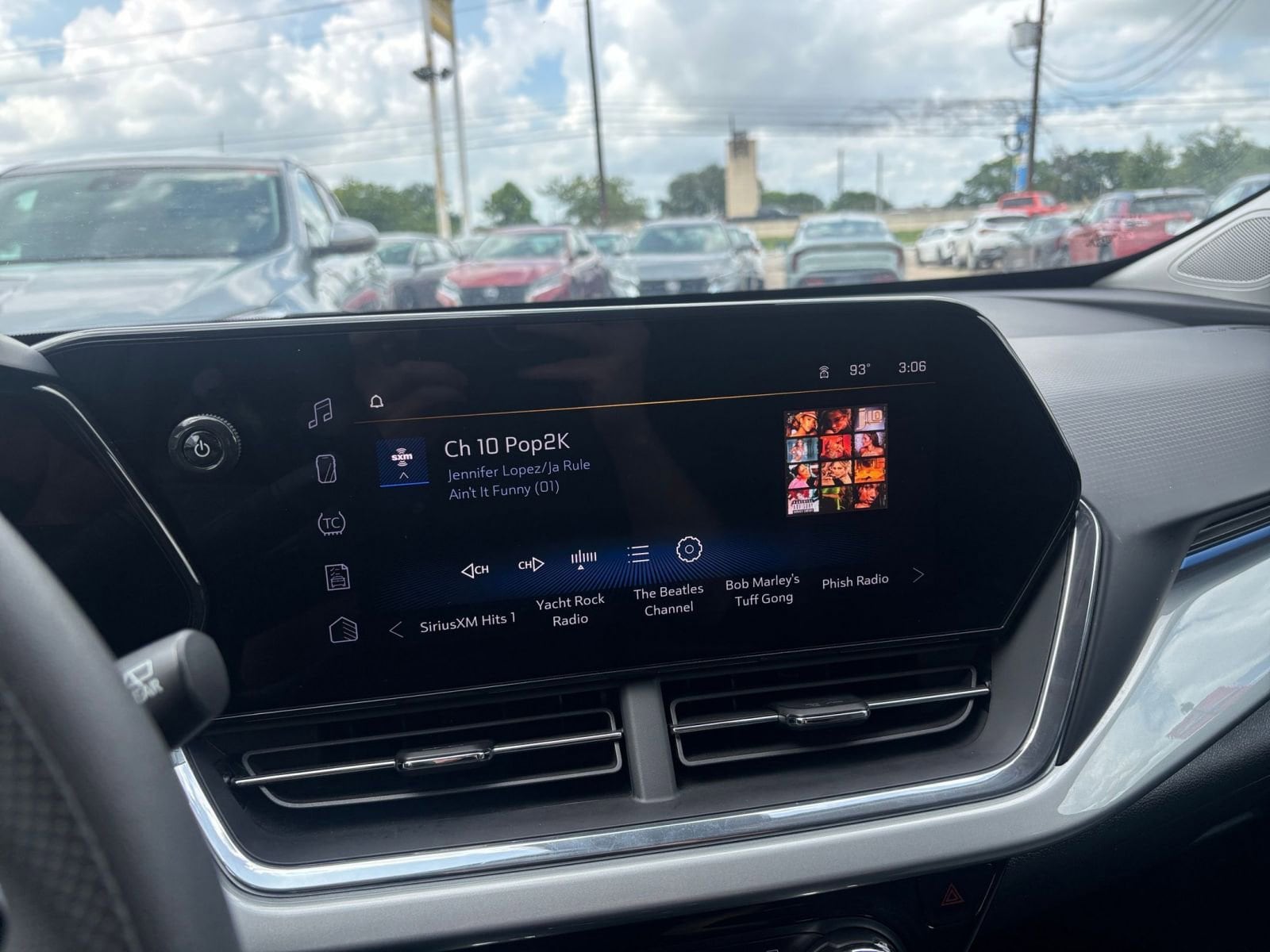 Thumbnail: 2025 Chevrolet Trax - 20