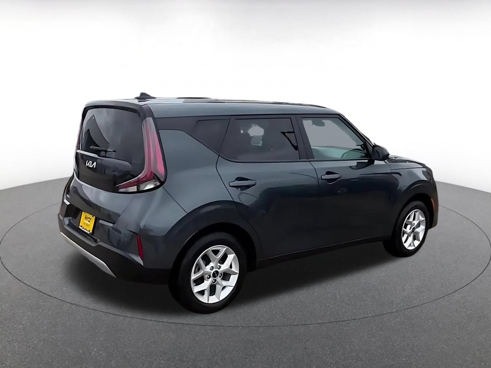 Thumbnail: 2025 Kia Soul - 15