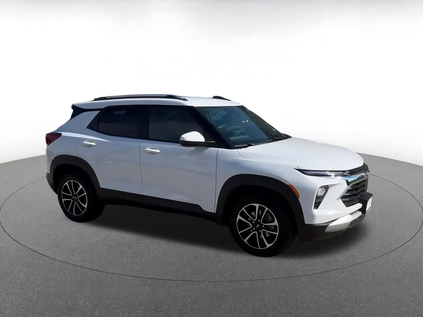 Thumbnail: 2025 Chevrolet TrailBlazer - 2