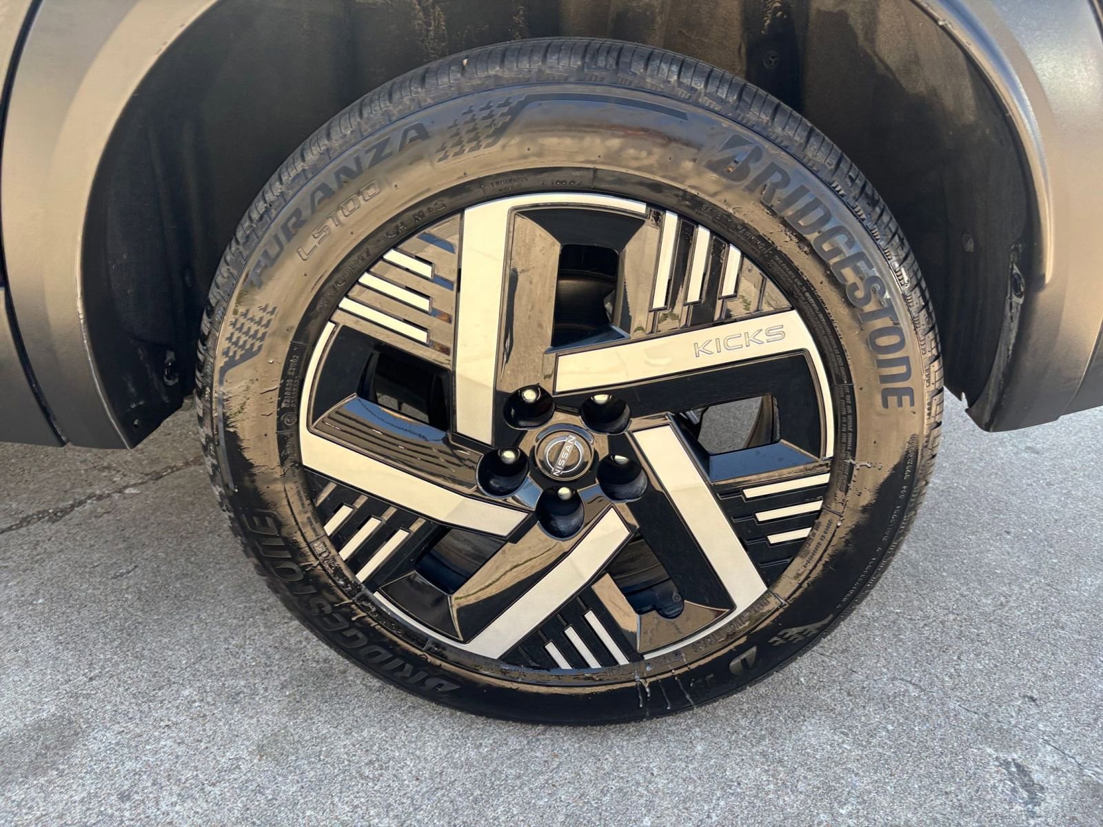 Thumbnail: 2025 Nissan Kicks - 28