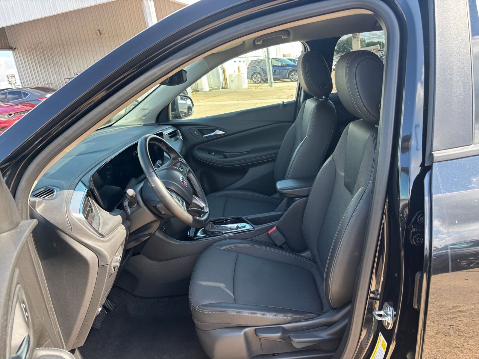 Thumbnail: 2025 Buick Encore GX - 25