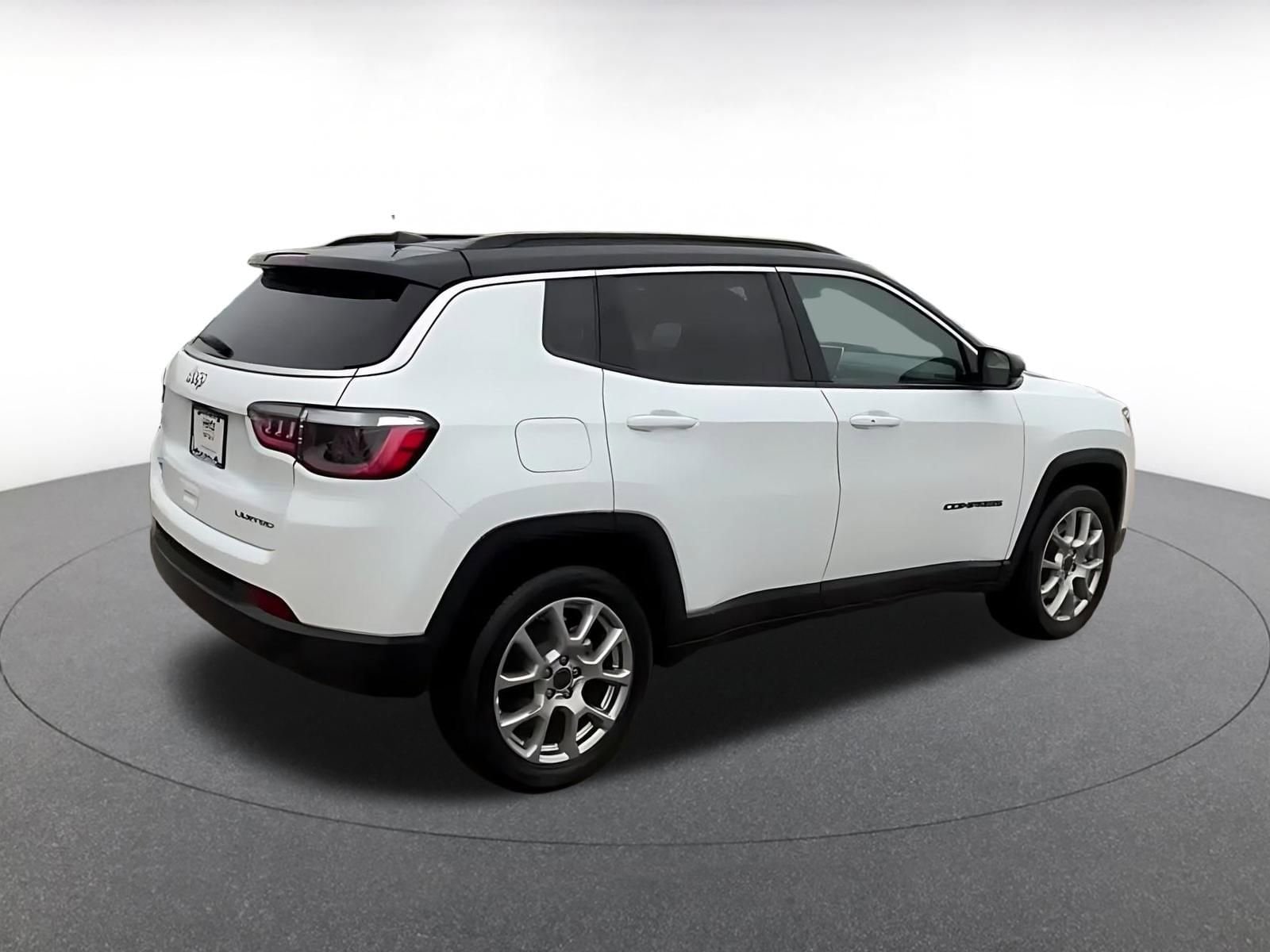 Thumbnail: 2025 Jeep Compass - 14