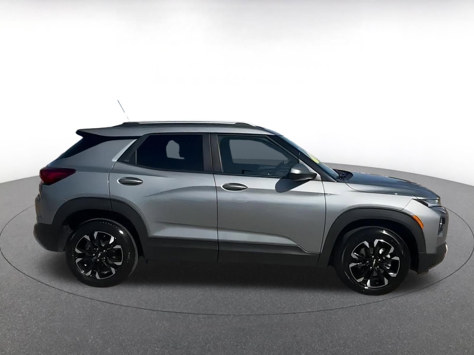 Thumbnail: 2023 Chevrolet TrailBlazer - 13
