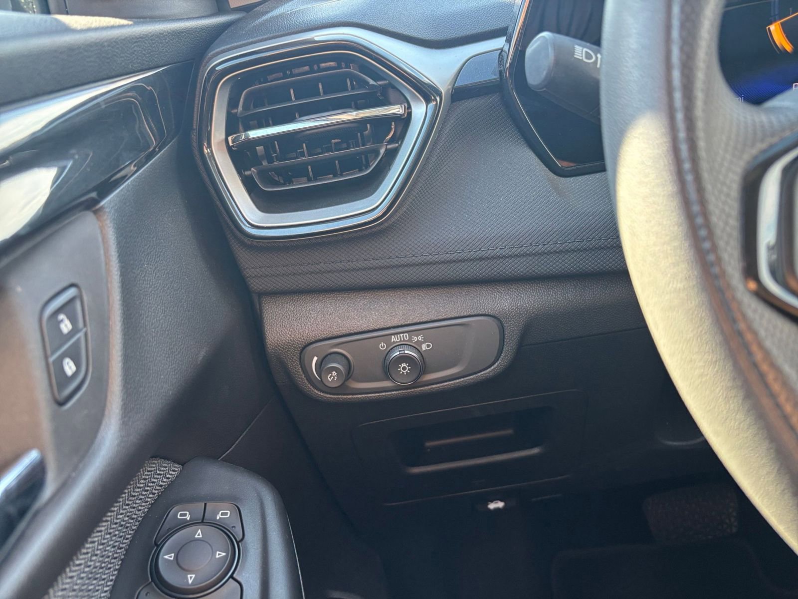 Thumbnail: 2025 Chevrolet TrailBlazer - 32