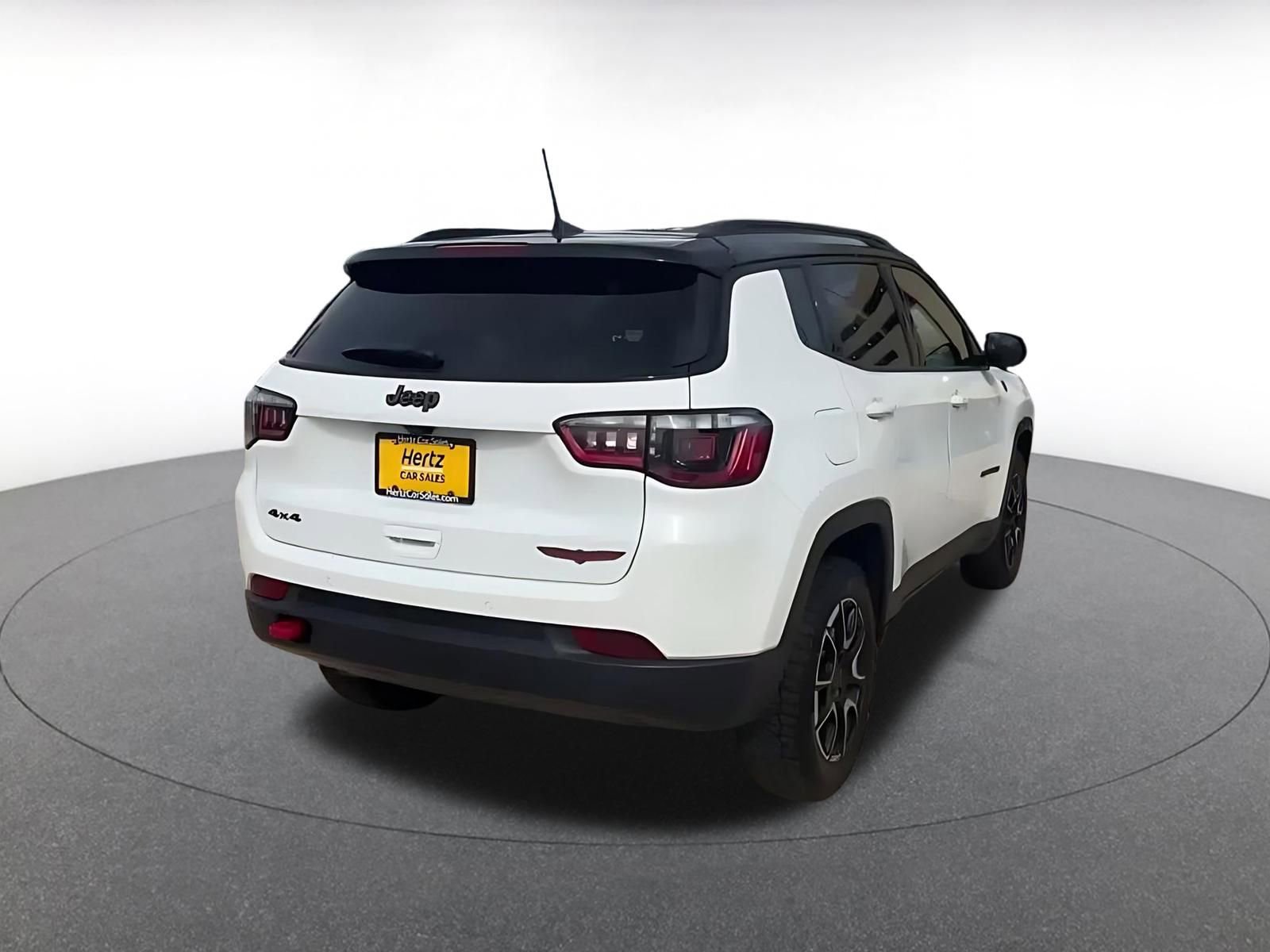 Thumbnail: 2025 Jeep Compass - 15