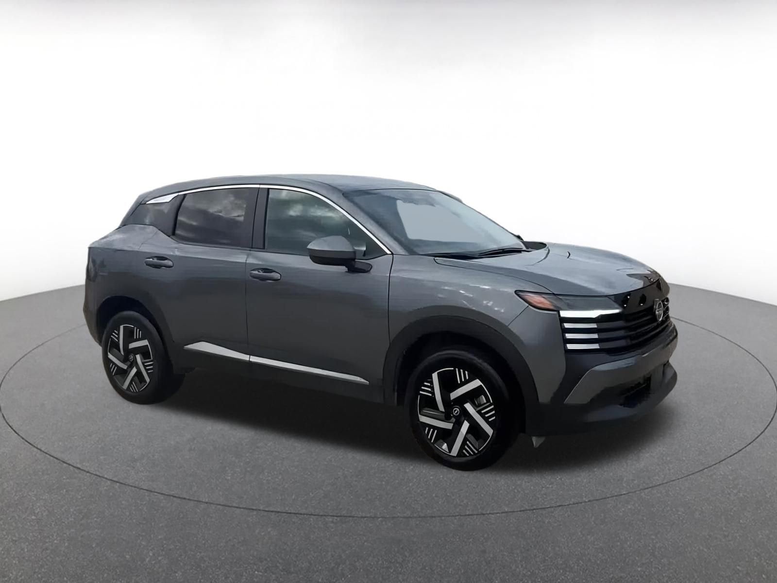 Thumbnail: 2025 Nissan Kicks - 2