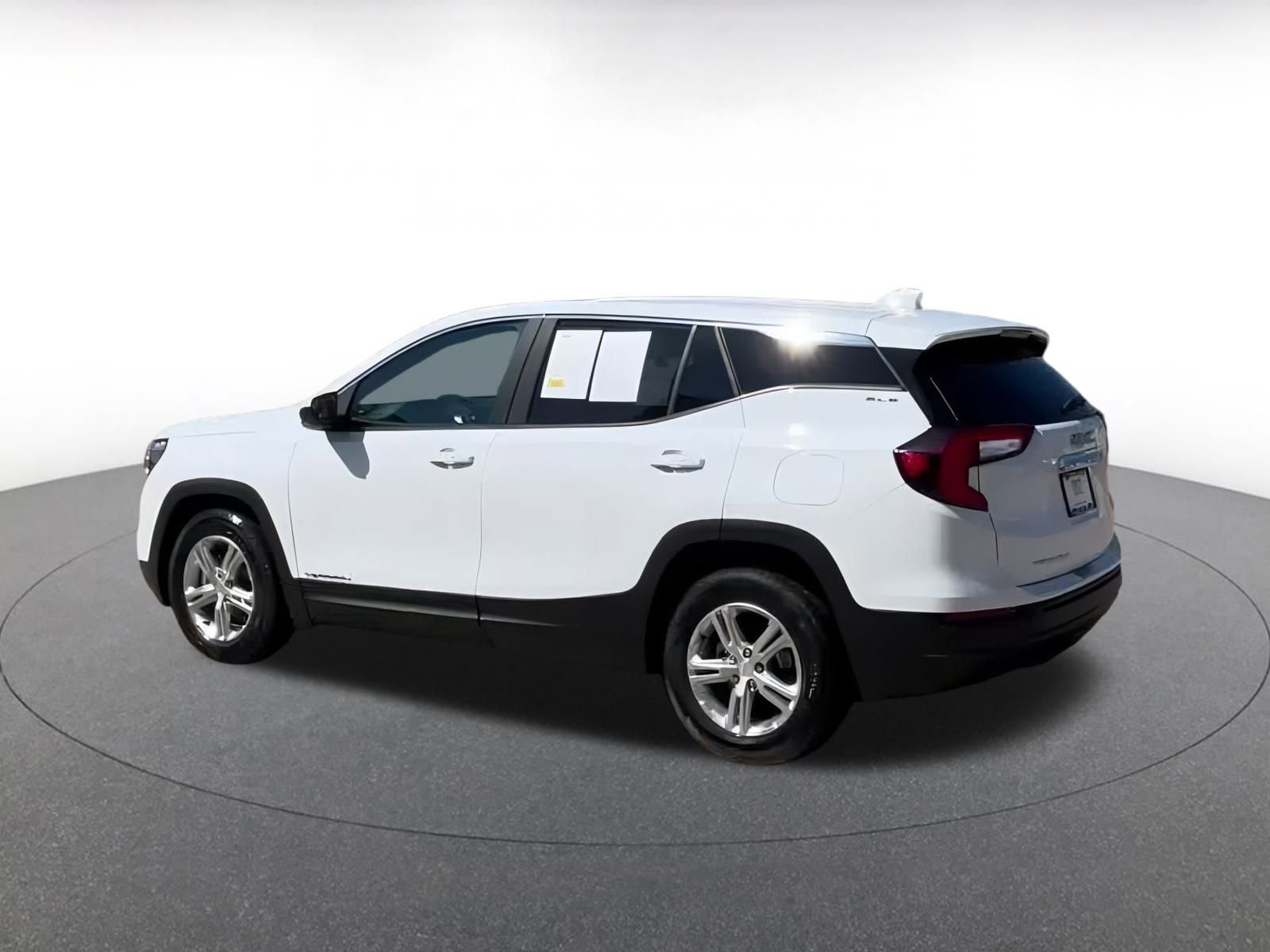 Thumbnail: 2024 GMC Terrain - 10