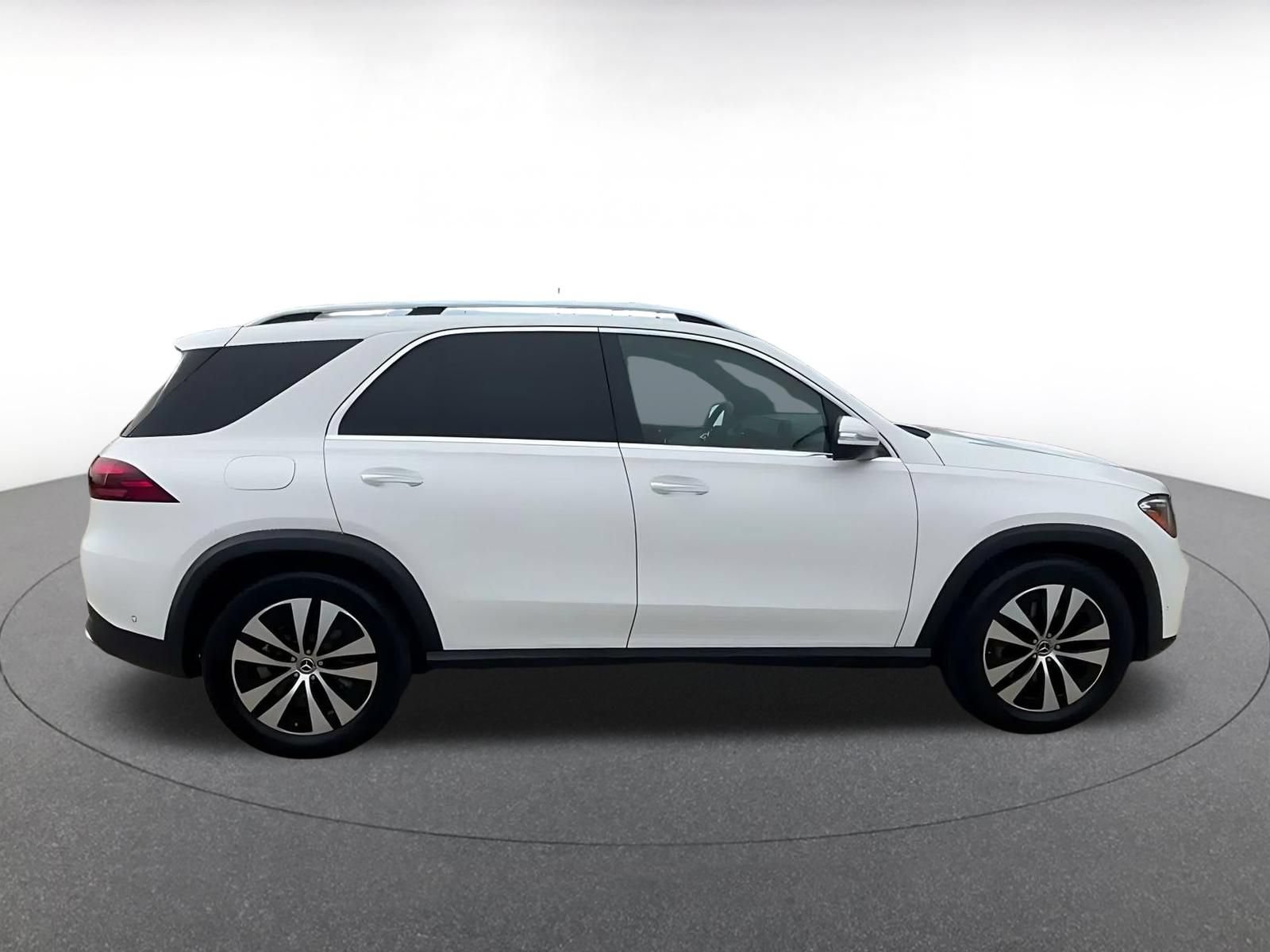Thumbnail: 2026 Mercedes-Benz GLE - 15