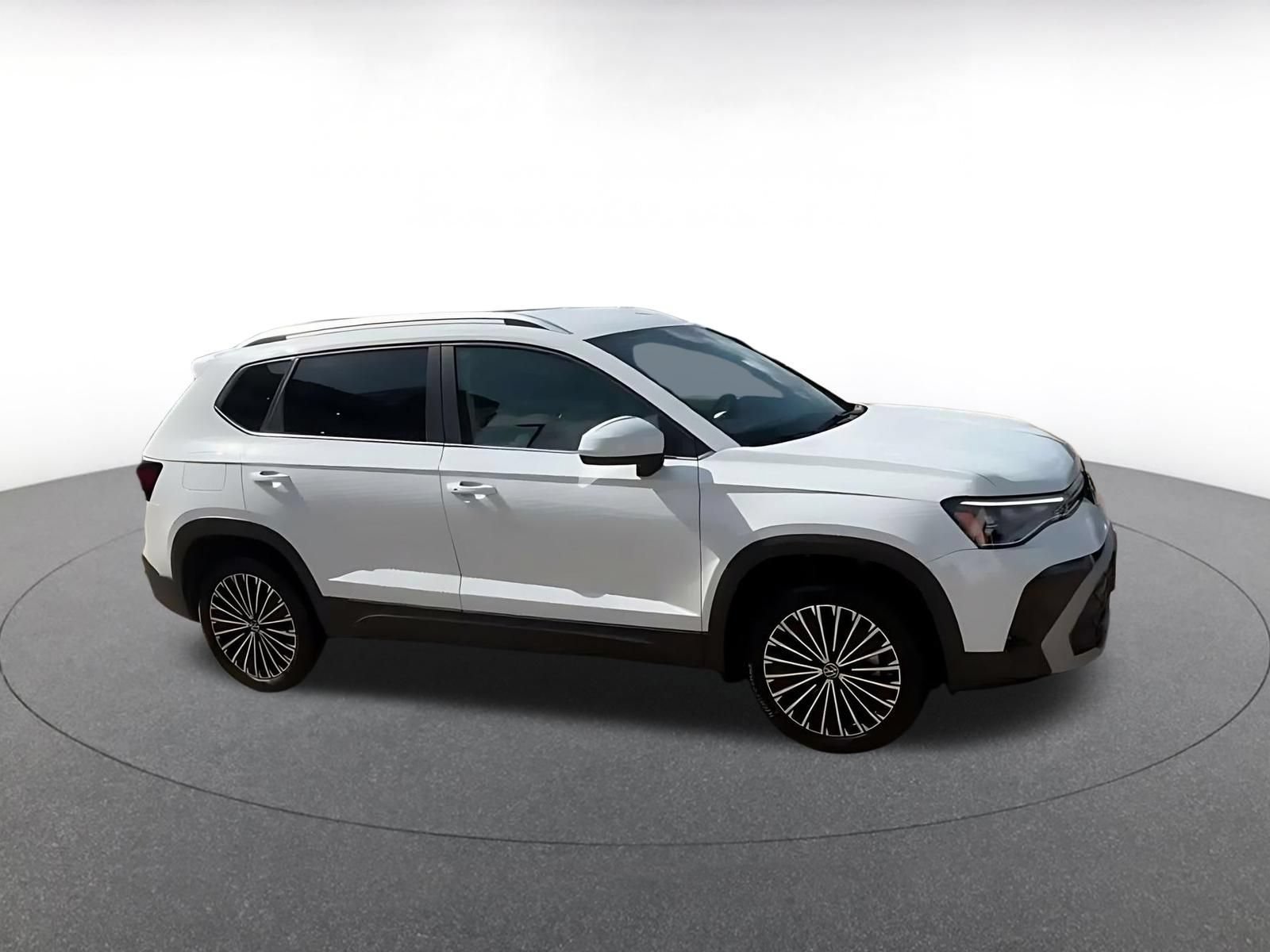 Thumbnail: 2026 Volkswagen Taos - 2