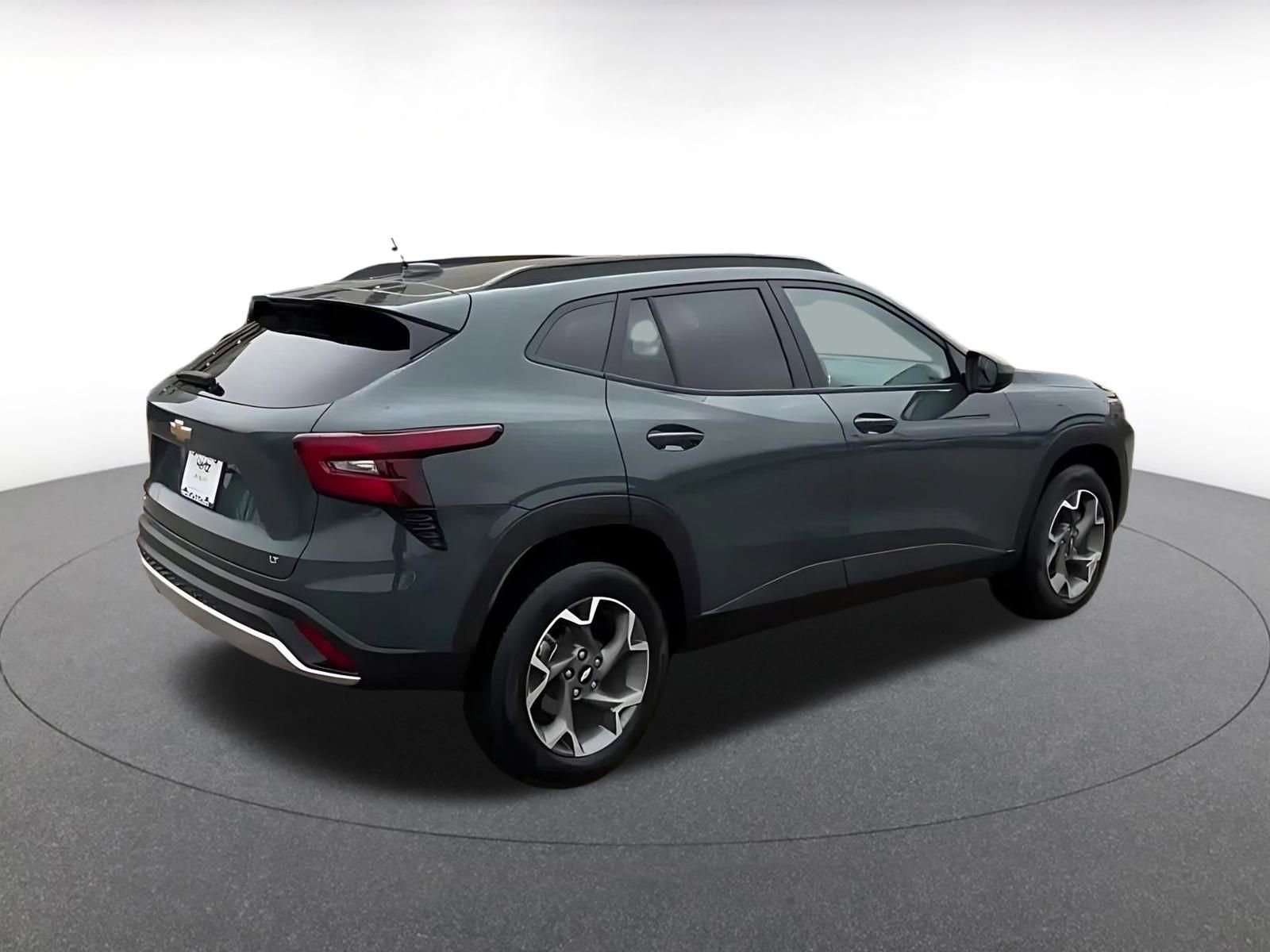 Thumbnail: 2025 Chevrolet Trax - 14