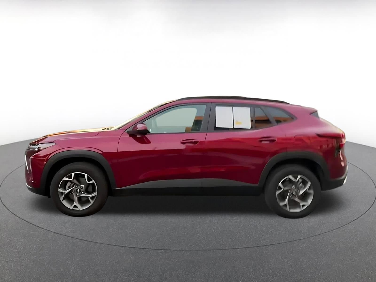Thumbnail: 2025 Chevrolet Trax - 9