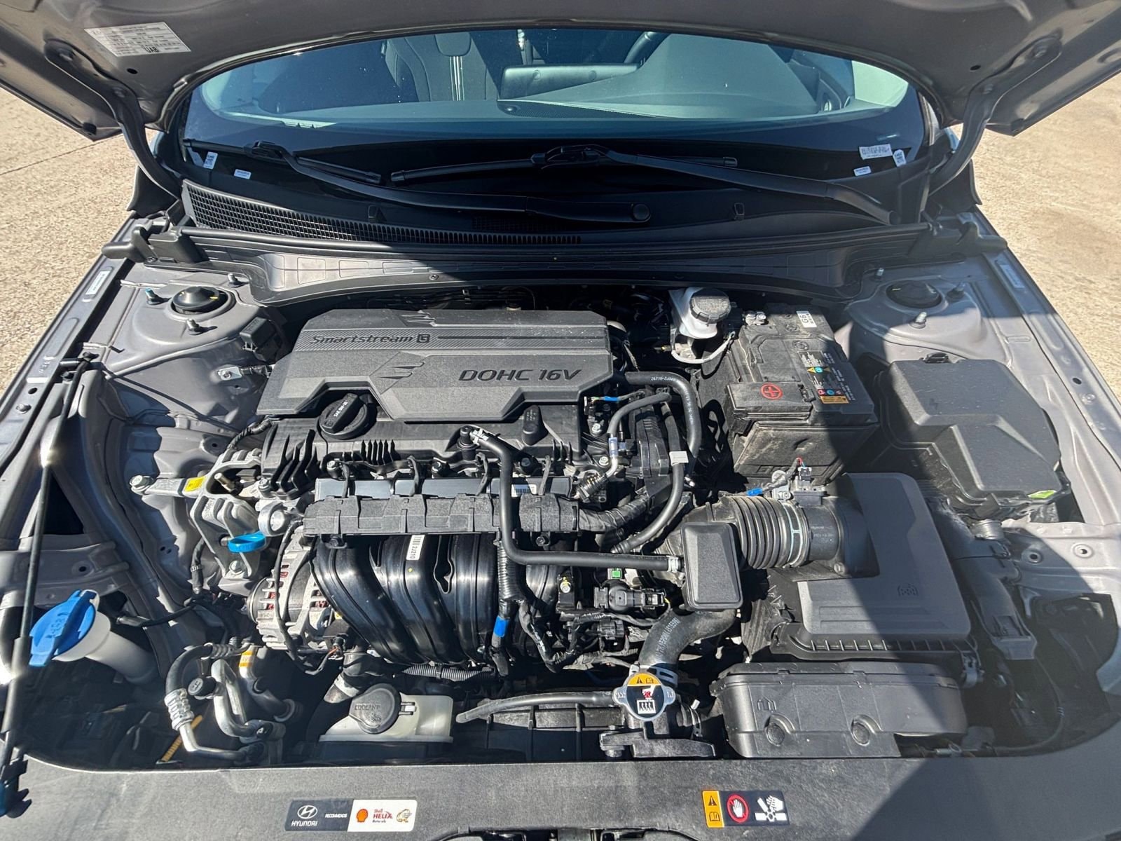 Thumbnail: 2025 Hyundai Elantra - 32