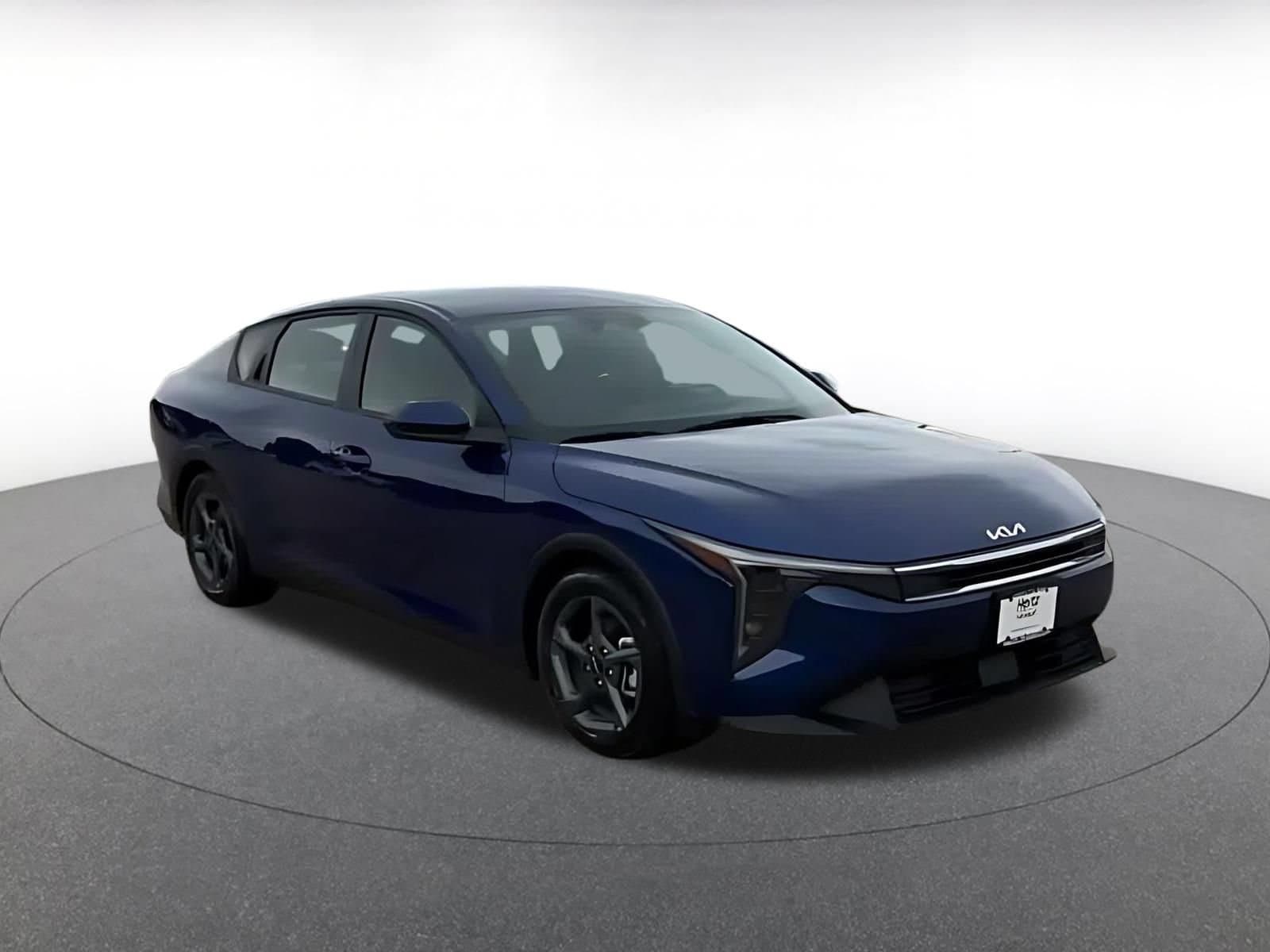 Thumbnail: 2026 Kia K4 - 3